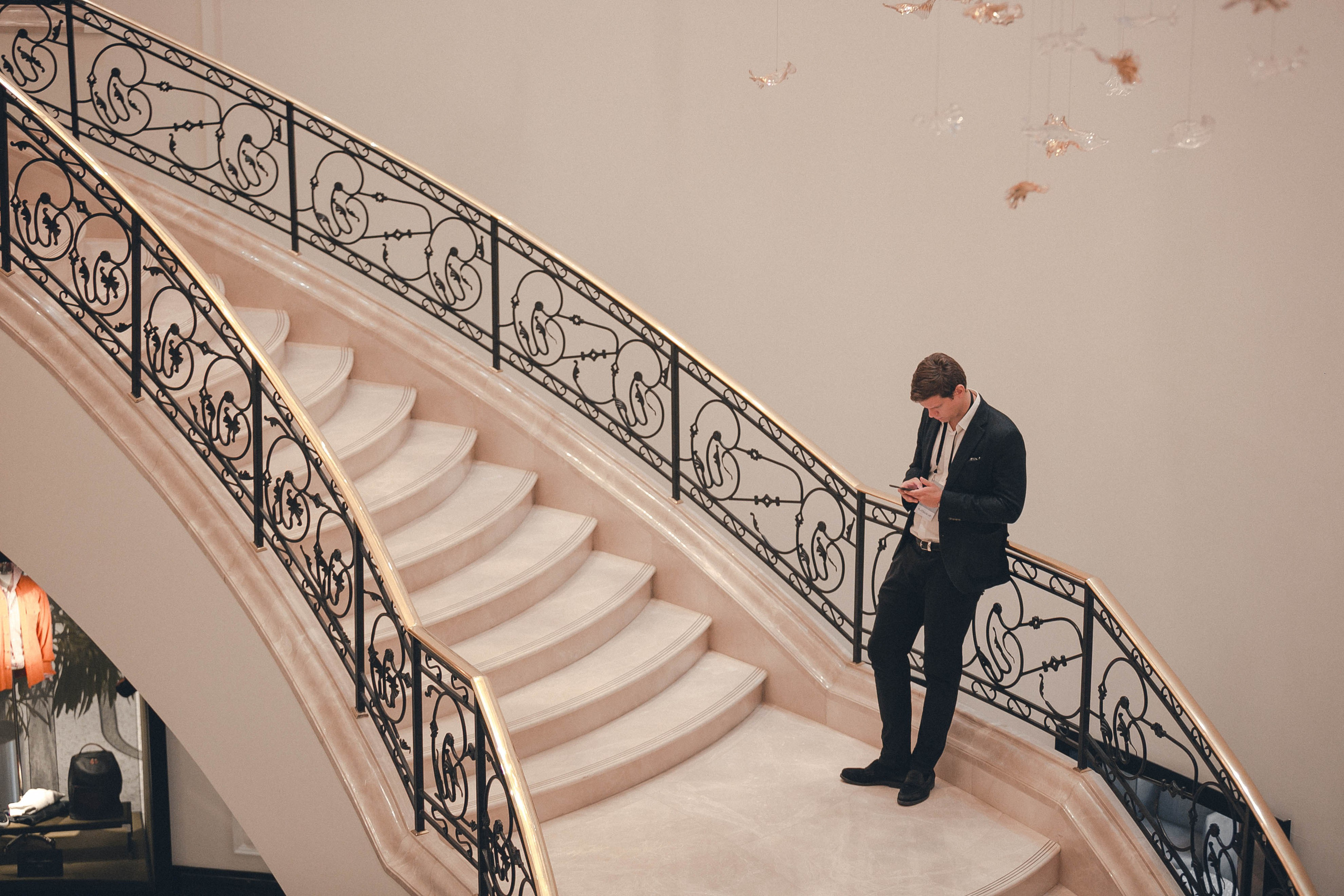 INVEST DUBAI EXPO MOSCOW'23. Репортажный фотограф Андрей Герасимов