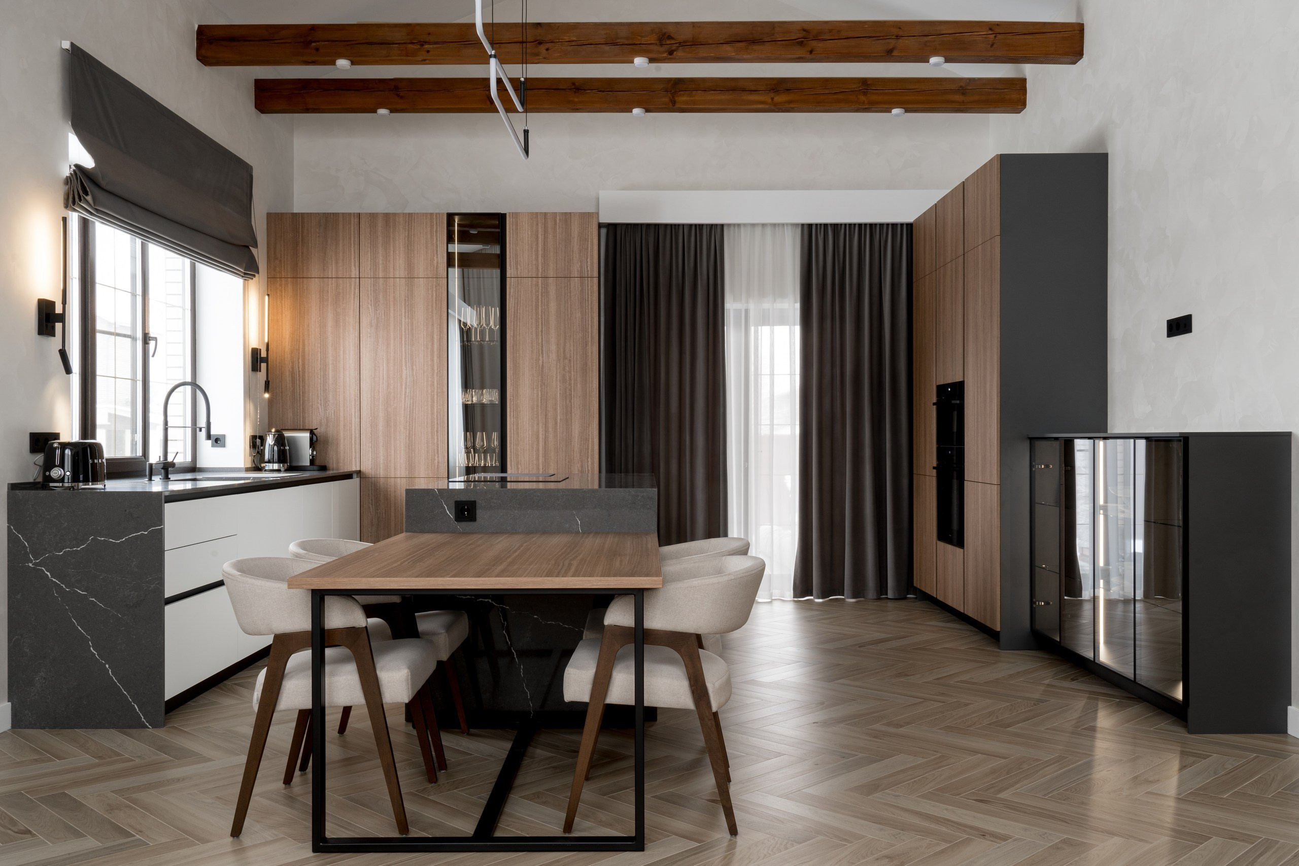 Реализация проекта индивидуального жилого дома в Московской обла. Дизайнер интерьера в Дубне, Москве, Дмитрове