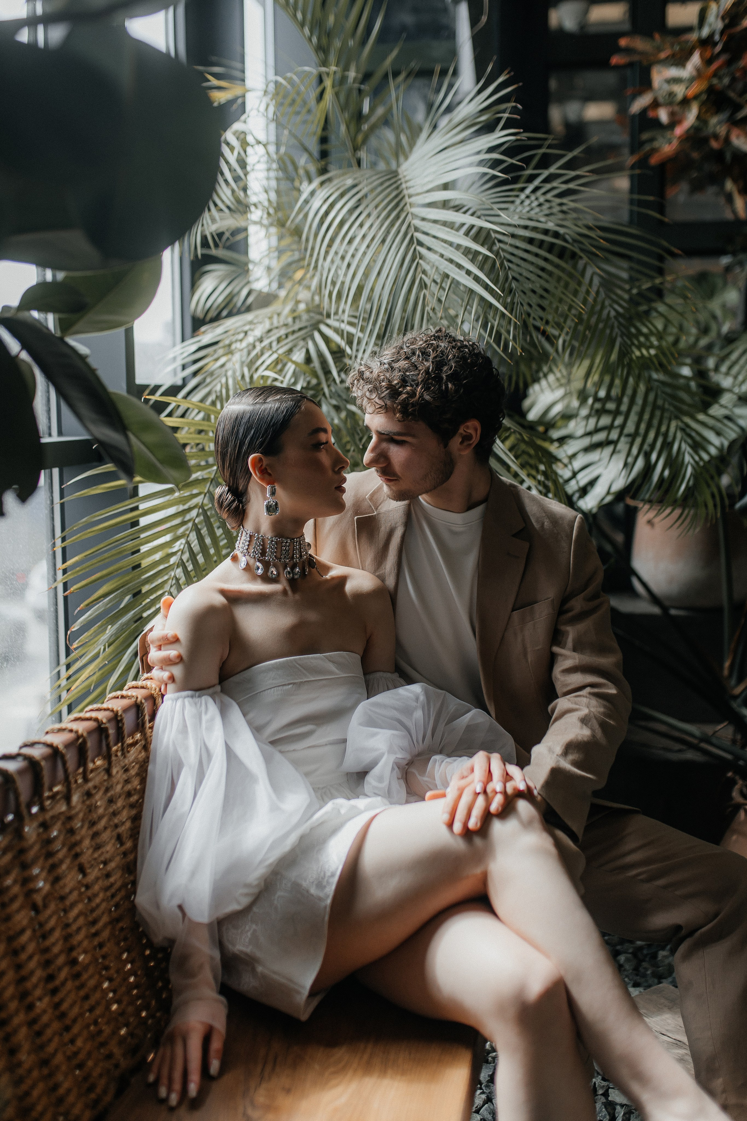 Свадебная история в оранжерее