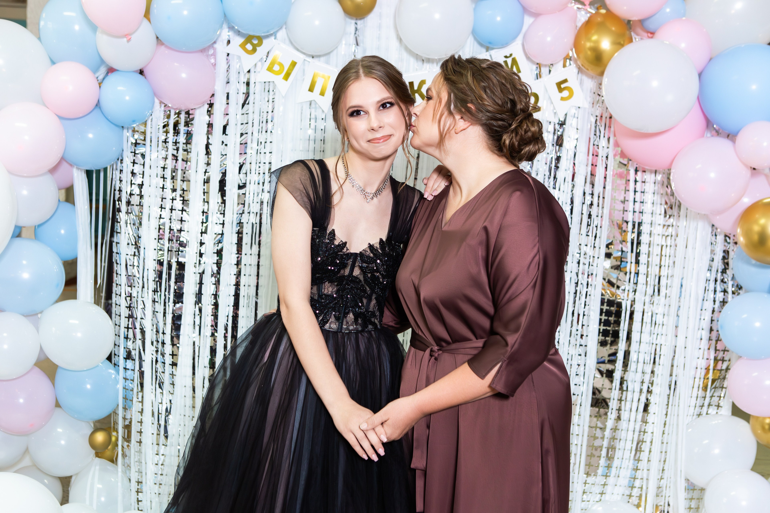 ФОТОСЕССИЯ С РОДИТЕЛЯМИ ВЫПУСКНОЙ 2025 9 ШКОЛА Г.МЦЕНСК. Профессиональный фотограф в Мценске и Орловской области