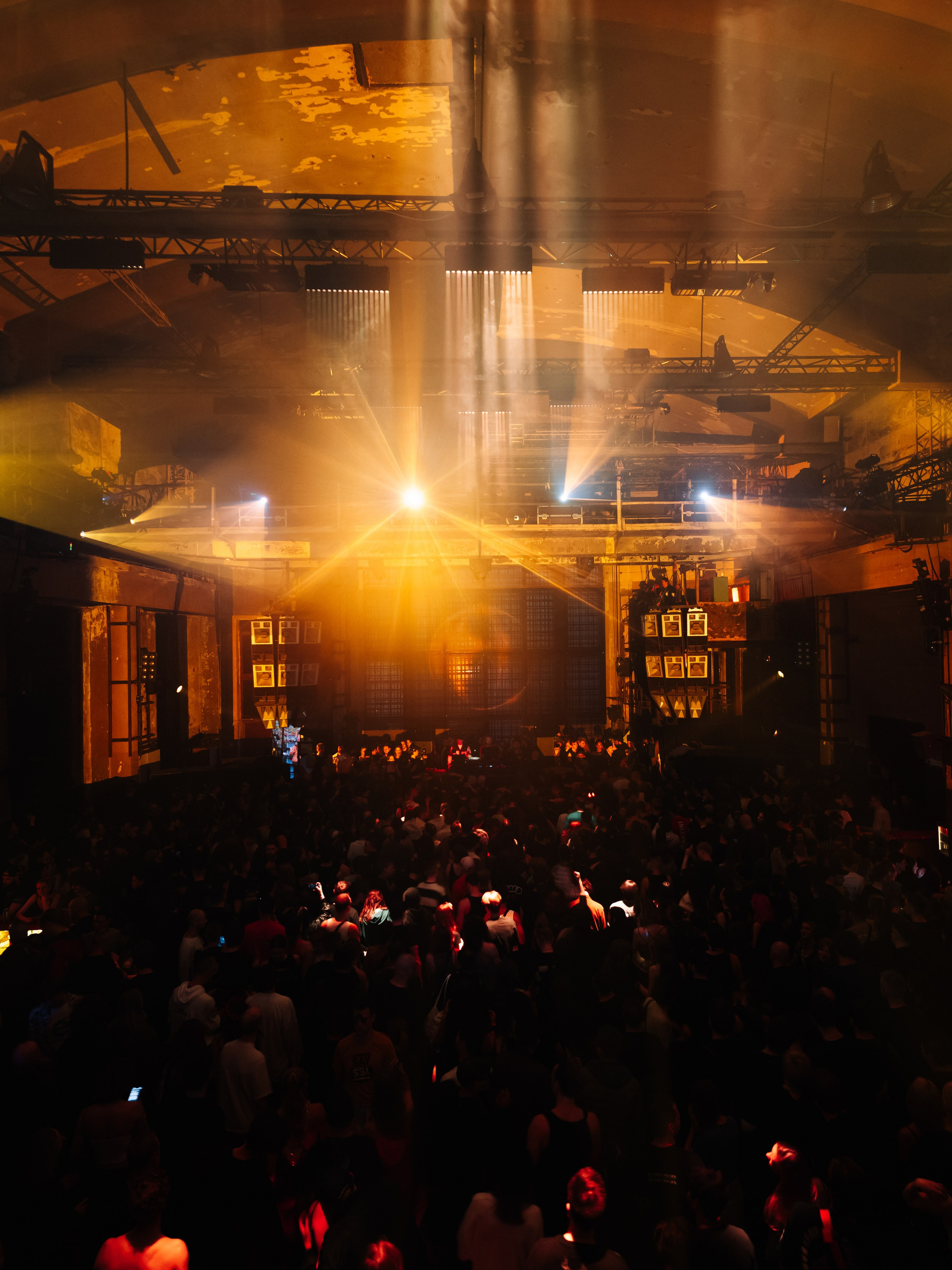 SICK YEARS, ARMA ╳ SILA SVETA. @tomrus: Рустам Шагиморданов — фотограф