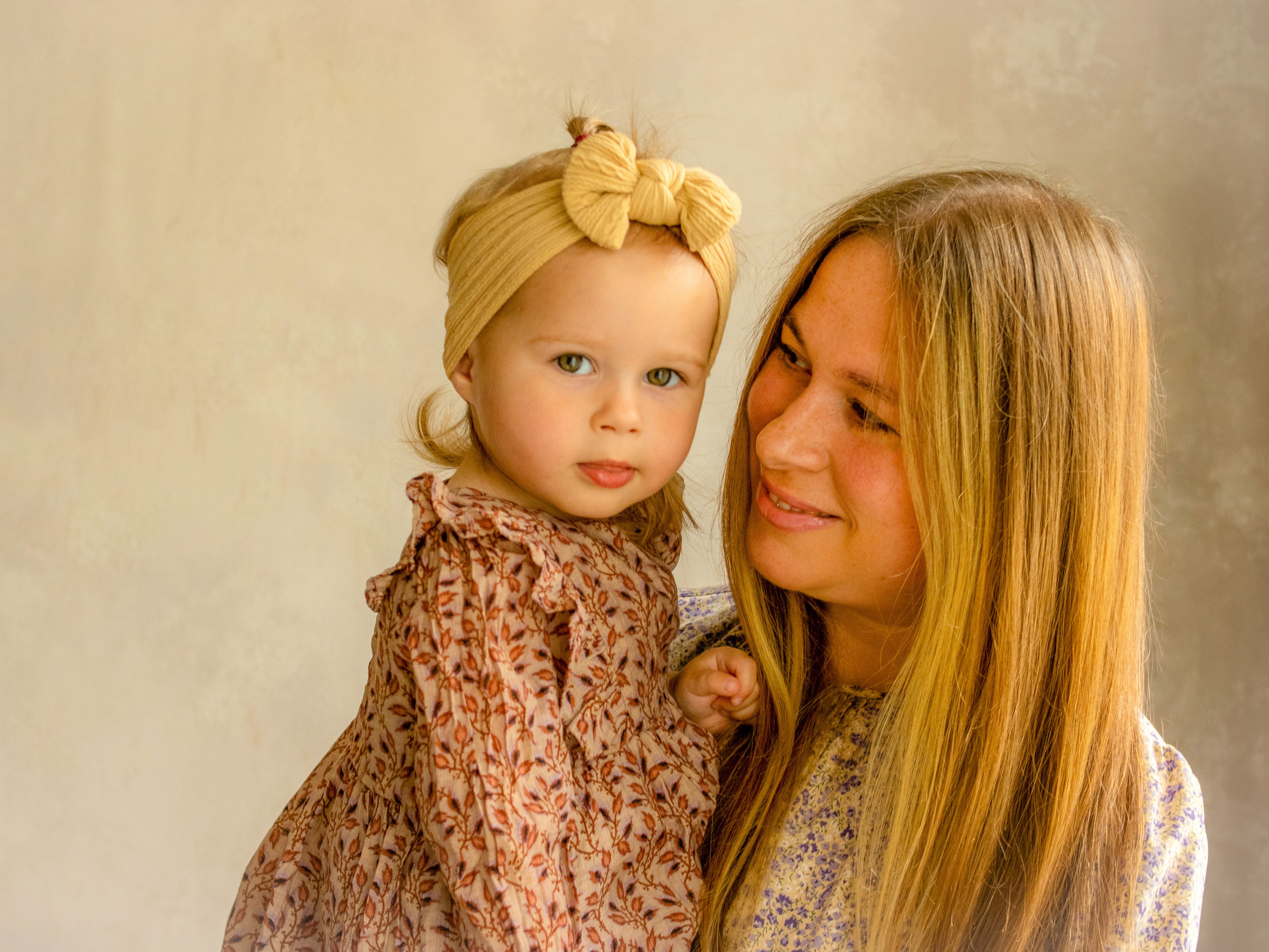 Мама Юля и пуговка Уля. Семейный и детский фотограф в Екатеринбурге