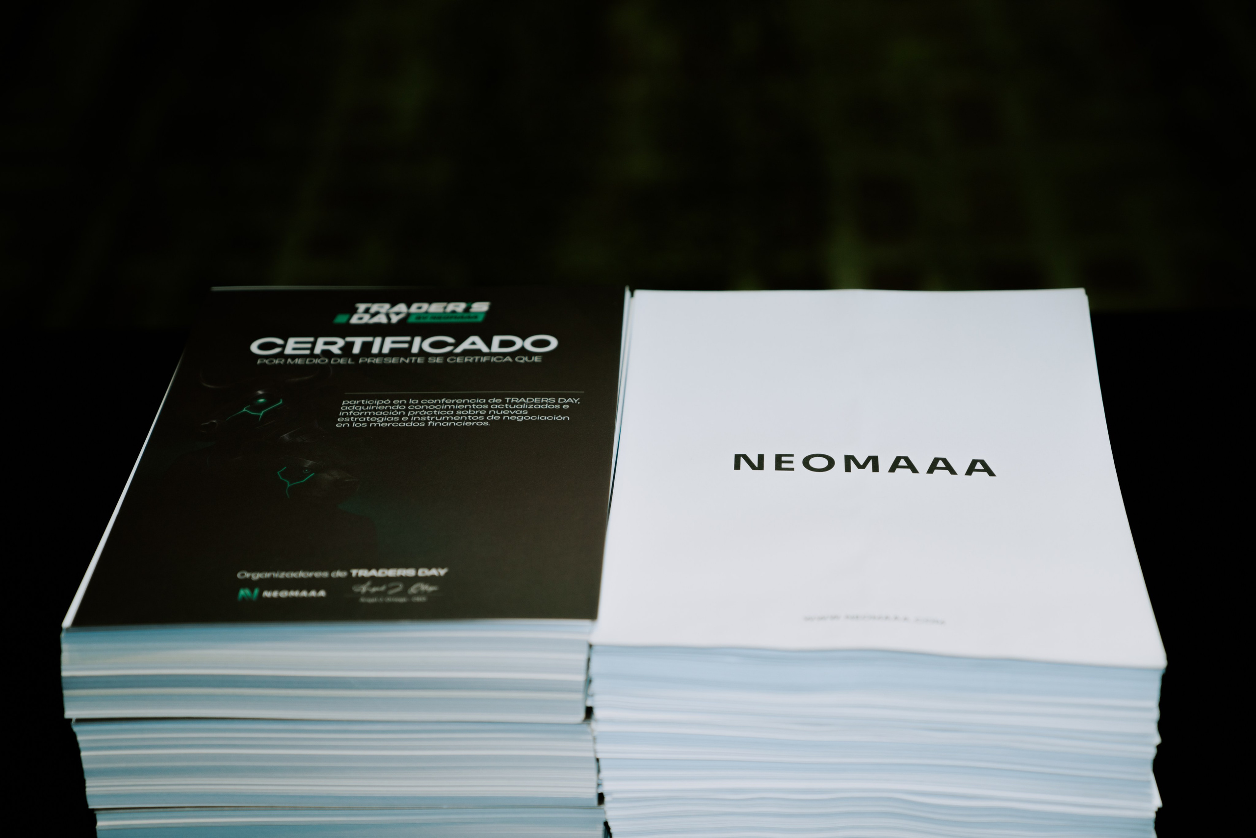 TRADERS DAY By NeomAAA Bogota. NeomAAA Funds Gallery