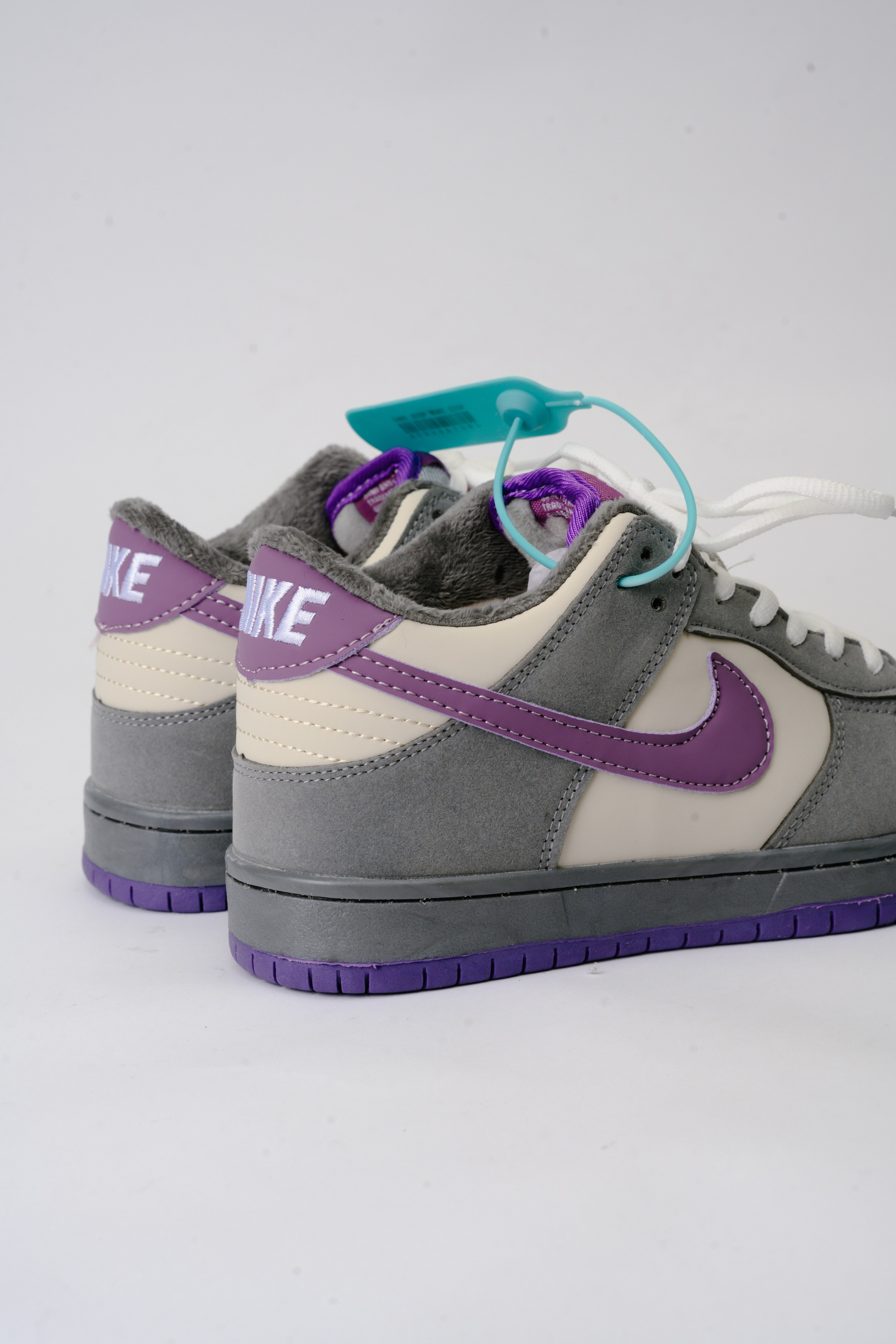 Кроссовки для wb. Фотограф в Красноярске