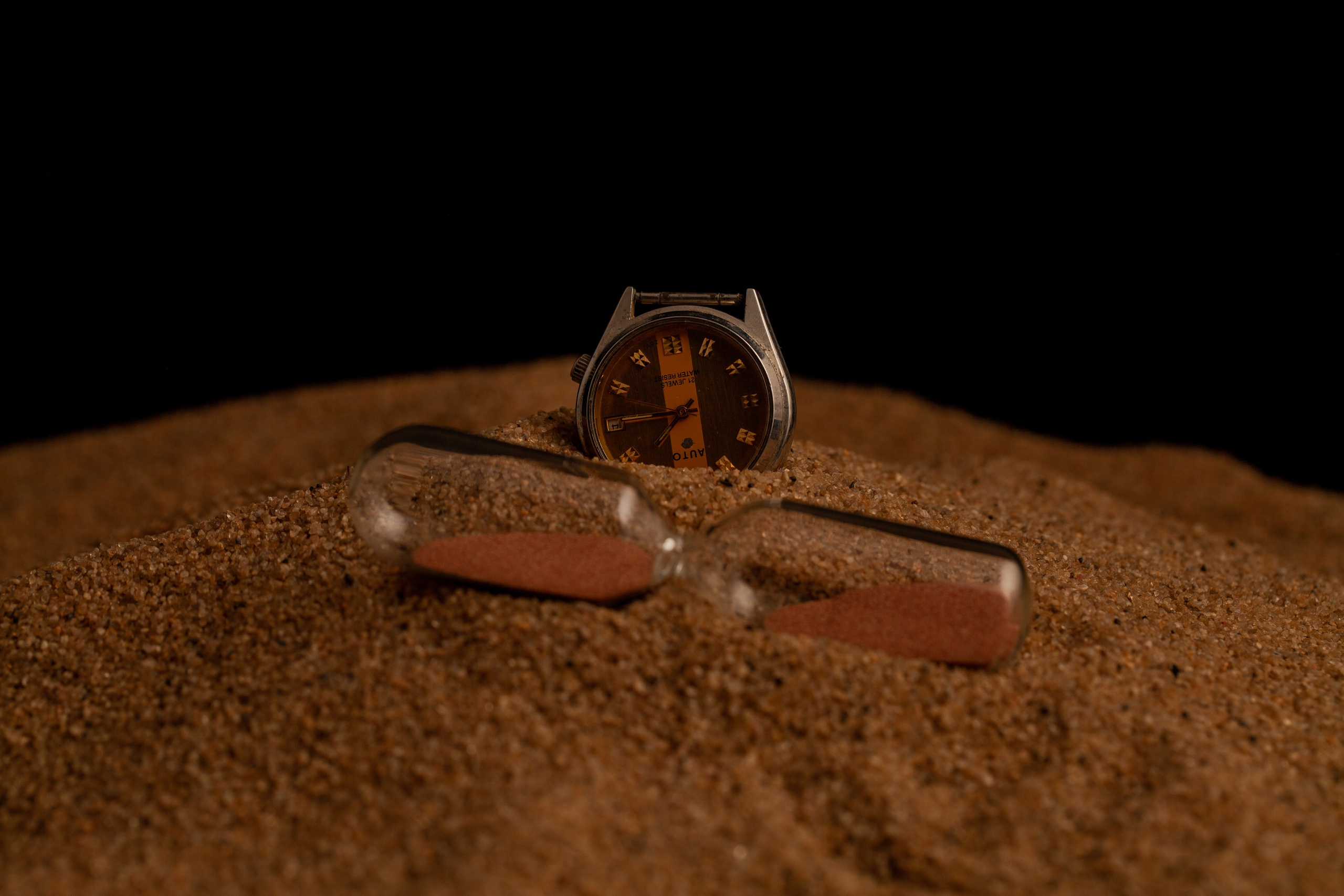 Фотопроект «Время и деньги». Медиапродюсер, фотограф в Минеральных Водах —Виктор Холодов