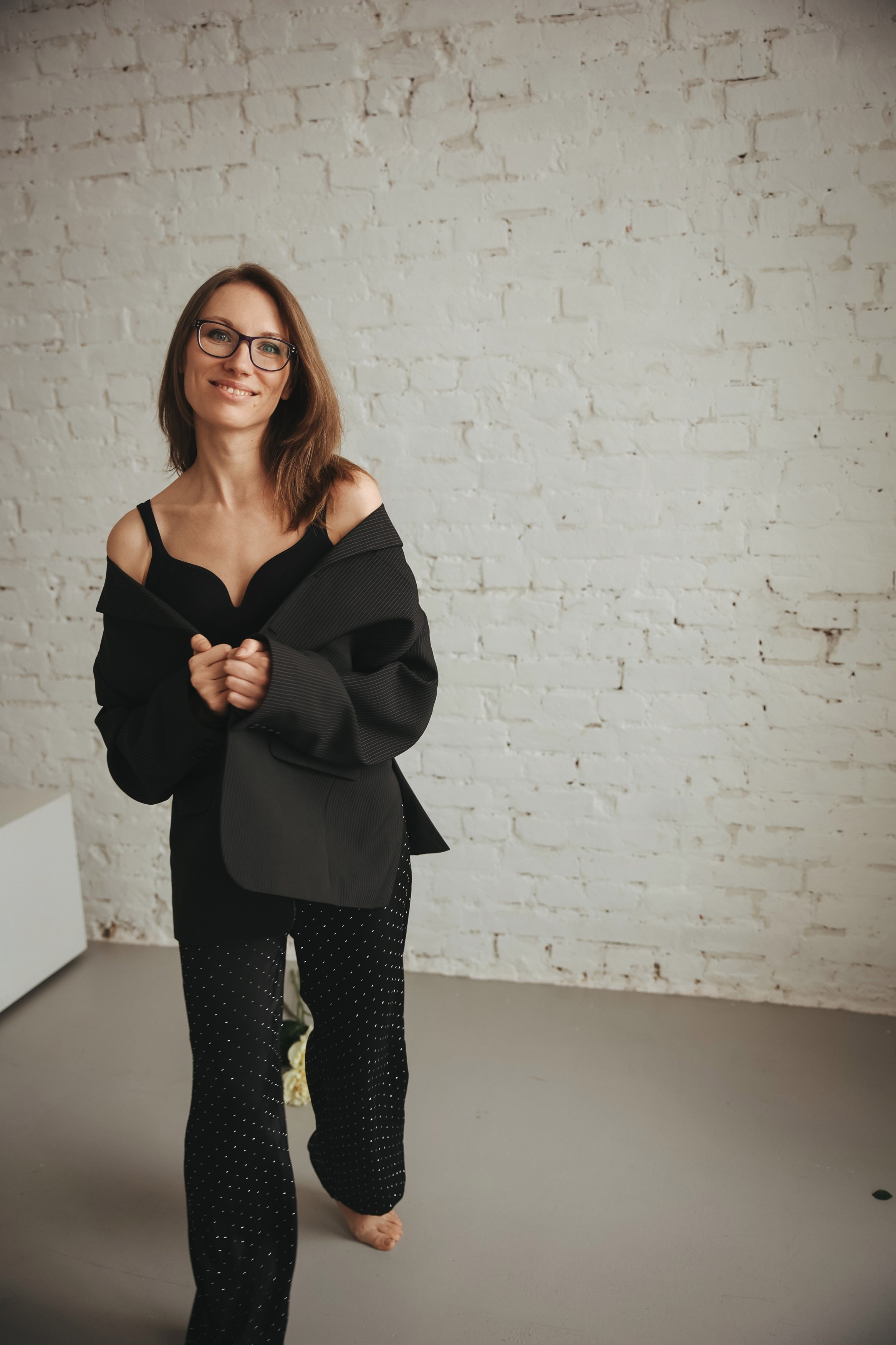 Индивидуальная фотосессия для девушки Женская фотосессия в студии. Фотограф Владимир Москва