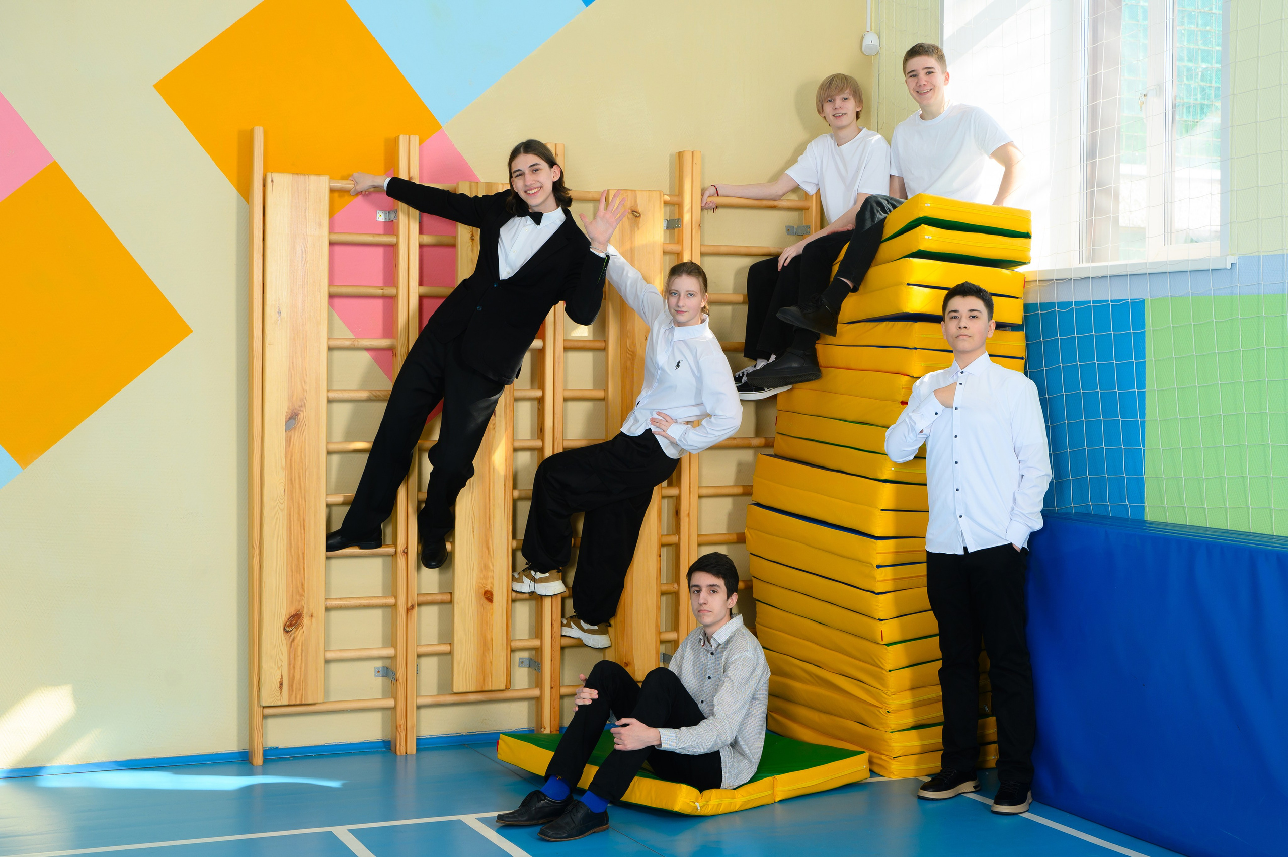 Выпускные альбомы для 9 и 11 классов. Студия выпускных альбомов Ольги Галкиной. Томск