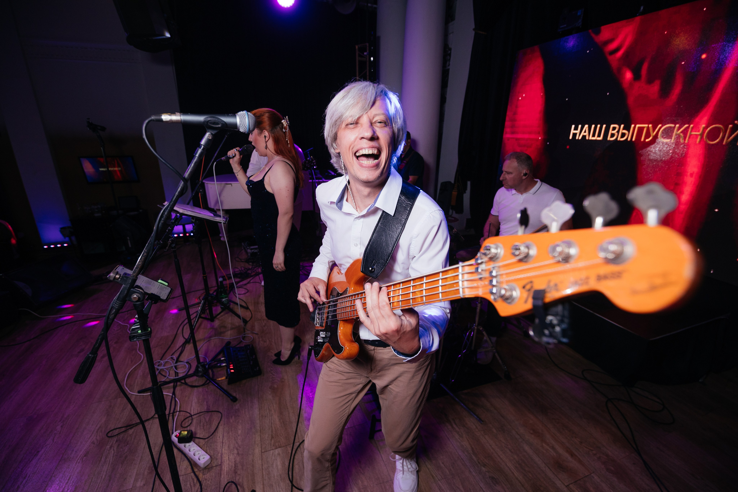 Выпускной 11 класс. Фотограф Крохин Олег