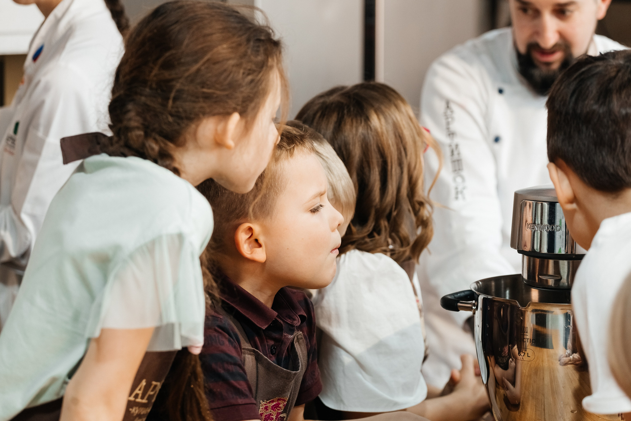 Детский мастер-класс в «АРТиШОК». Фотограф Кемерово | Сергей