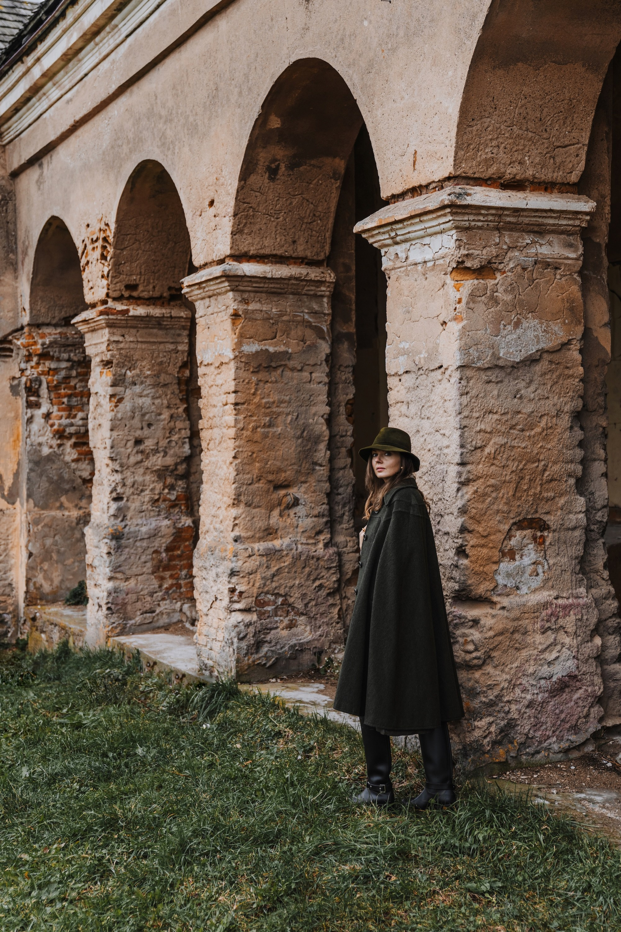 Юля. Осень, в британском стиле, Минск. Olga Modjaro