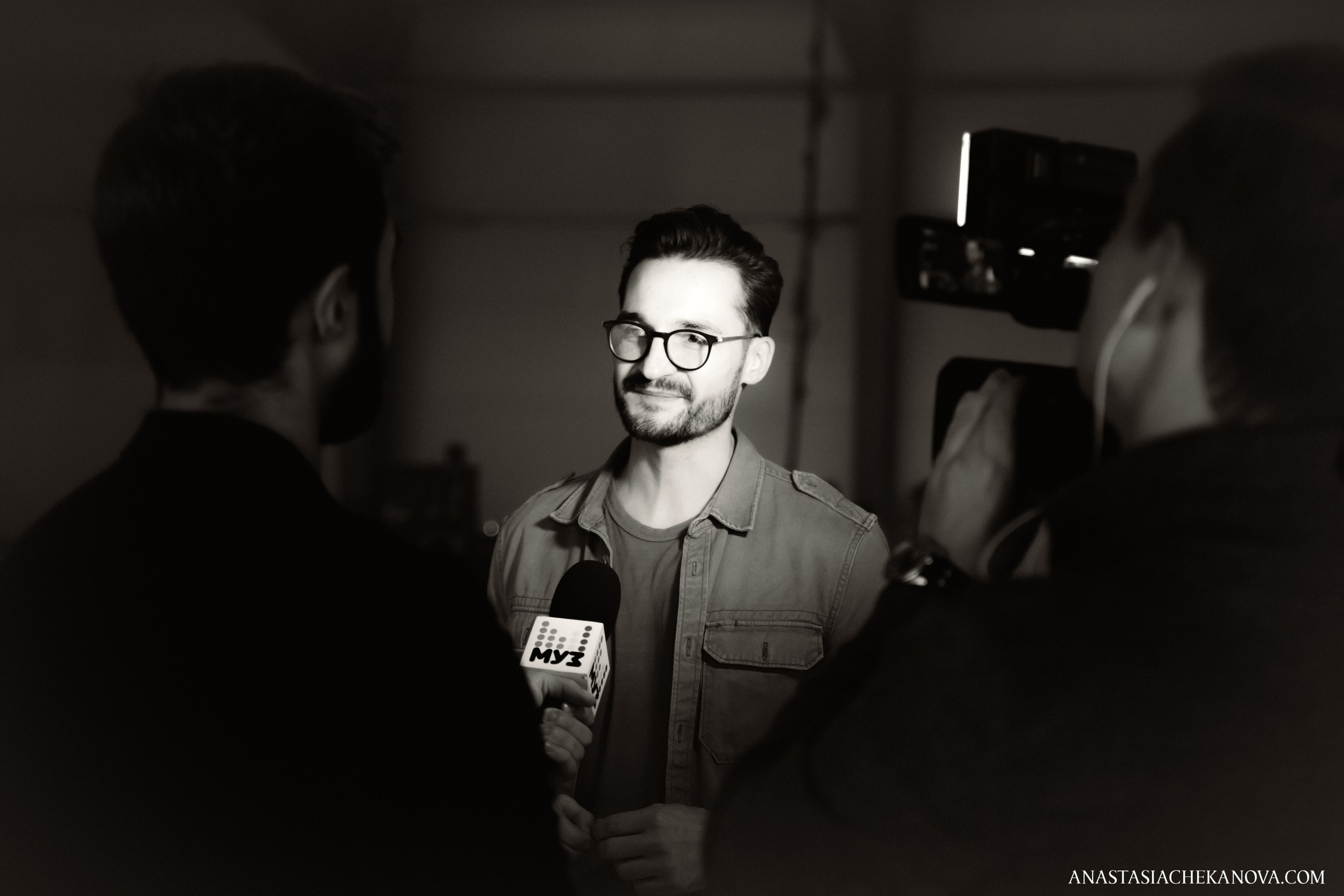 Backstage съемки клипа группы DVOE. Концертный и бурлеск фотограф Москва