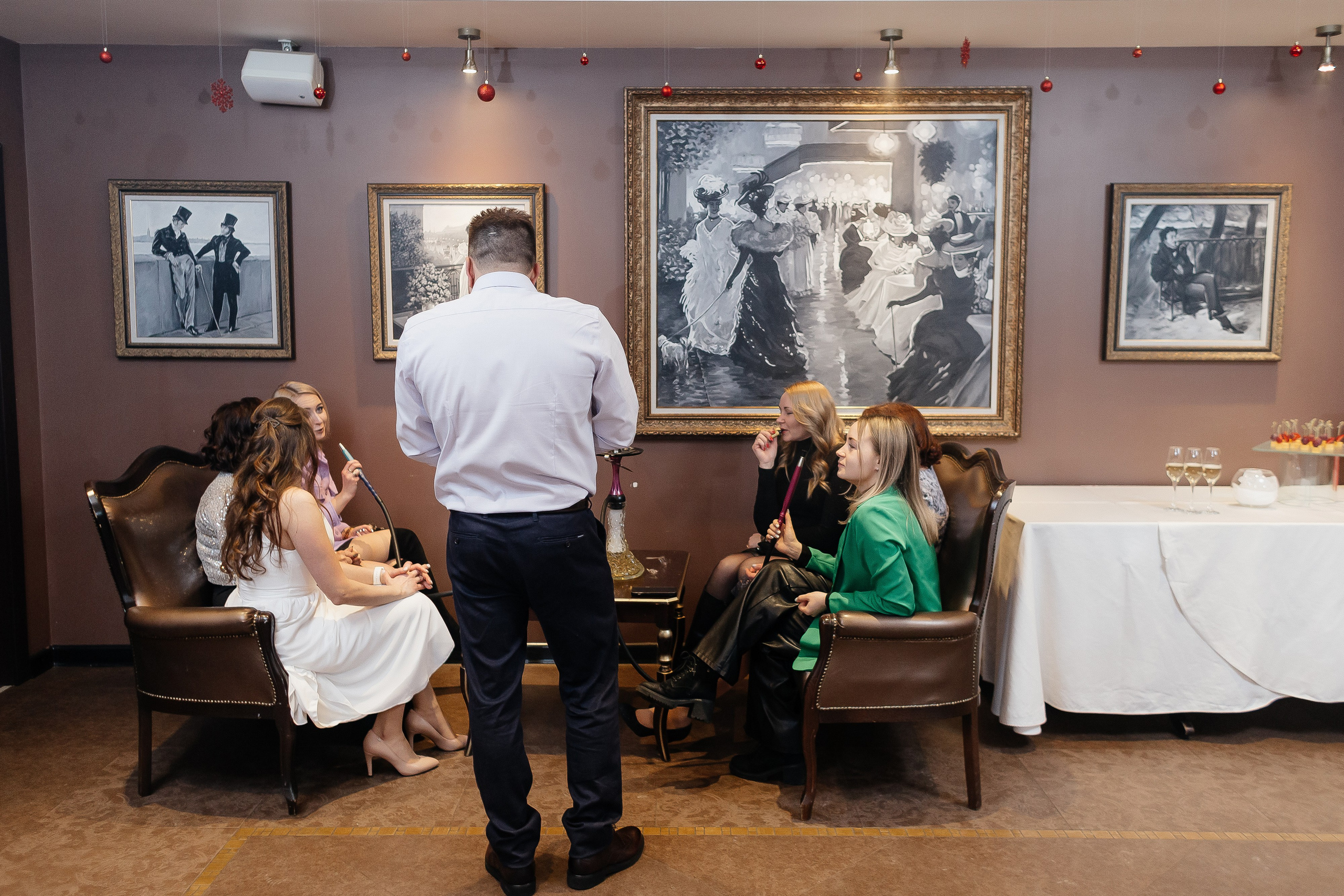 День рождения в кругу близких в ресторане Онегин. Свадебный фотограф в Нижнем Новгороде Генеральская Ира