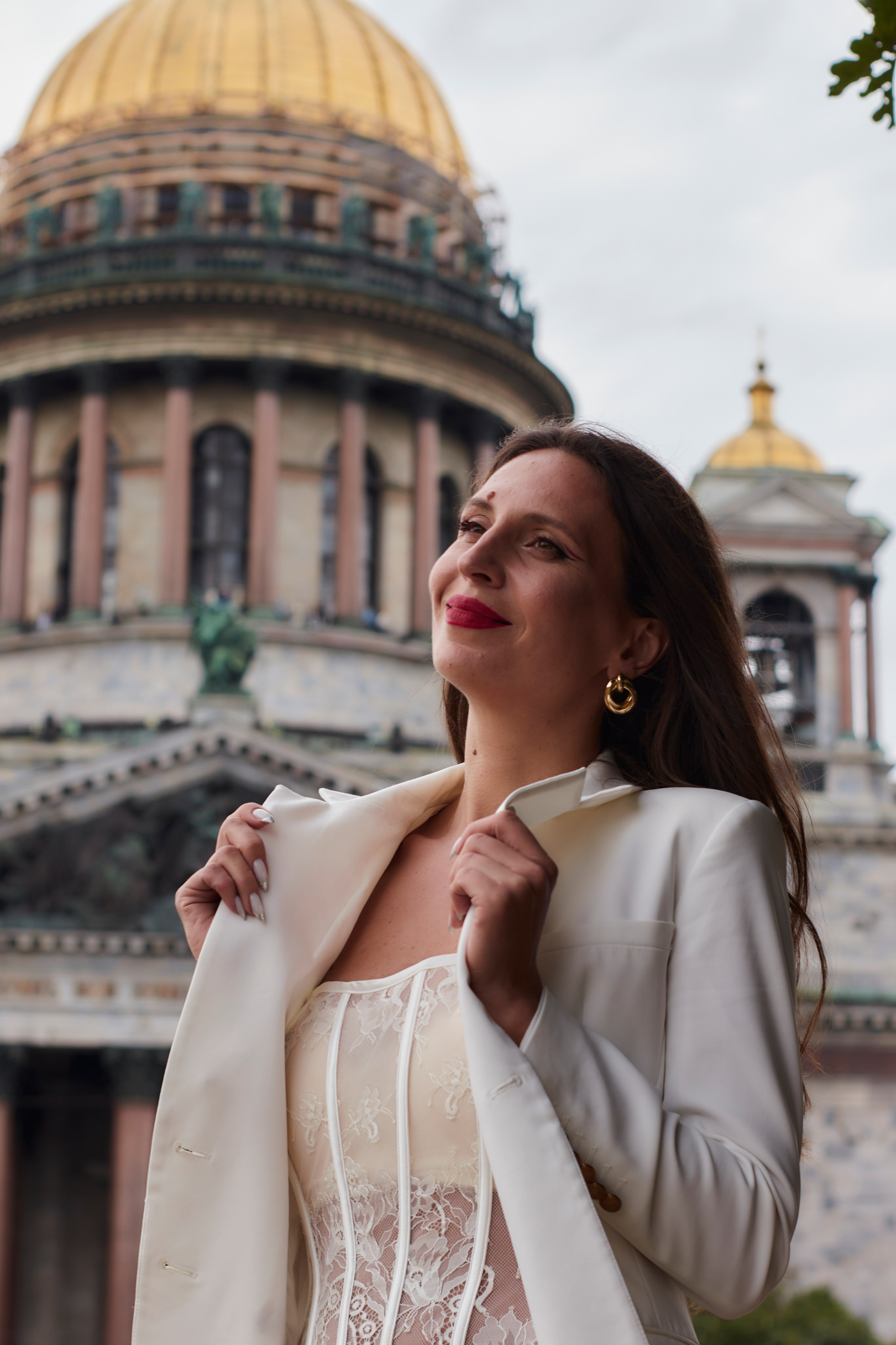 У Исаакиевского собора. Фотограф в Санкт-Петербурге Анна Anetprophoto (женские, семейные, лавстори и контент-съемки)