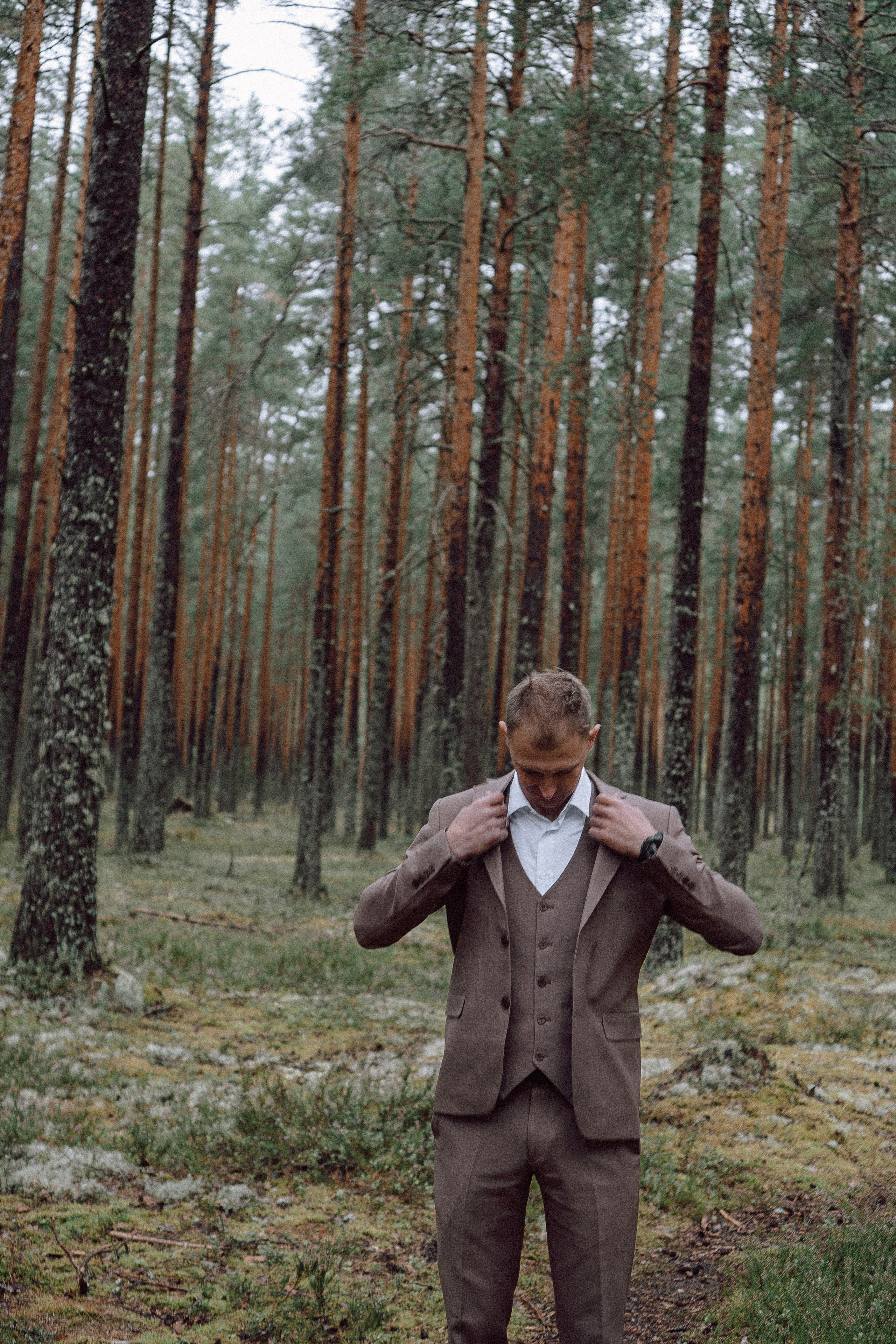 СВАДЕБНАЯ ФОТОСЕССИИЯ ПАРЫ В ГОРОДЕ ПРИОЗЕРСК В СОСНОВОМ ЛЕСУ И С ПИКАПОМ. Профессиональный фотограф, Санкт-Петербург — Виктория Богомолова