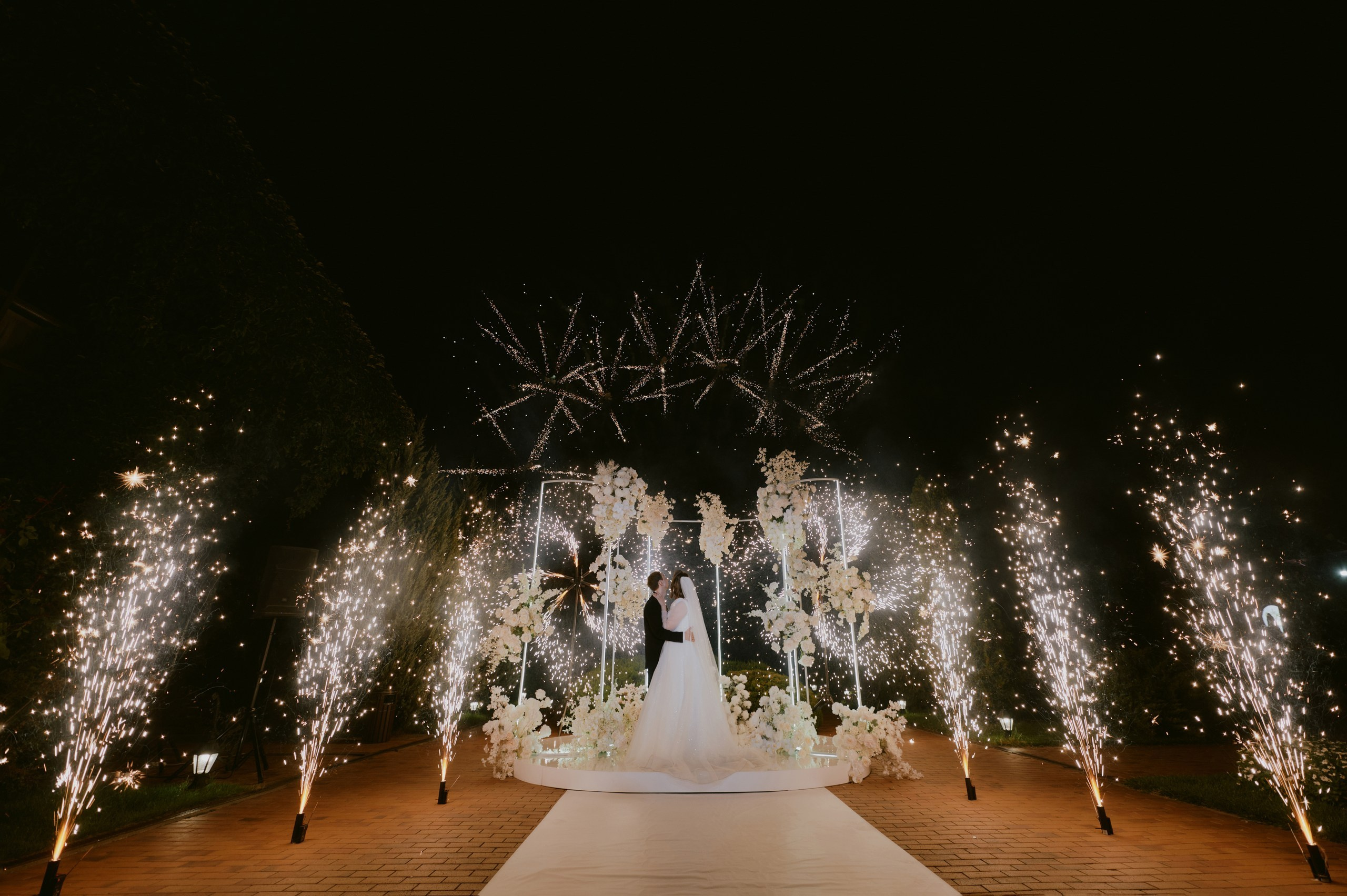 Услуги свадебного агентства в Ростове-на-Дону – Свадьба под ключ Студия событий ДЕЙЗИ. Студия событий ДЕЙЗИ. Организация мероприятий. Свадебное агентство в Ростове-на-Дону. Свадебный организатор. Организация свадьбы под ключ