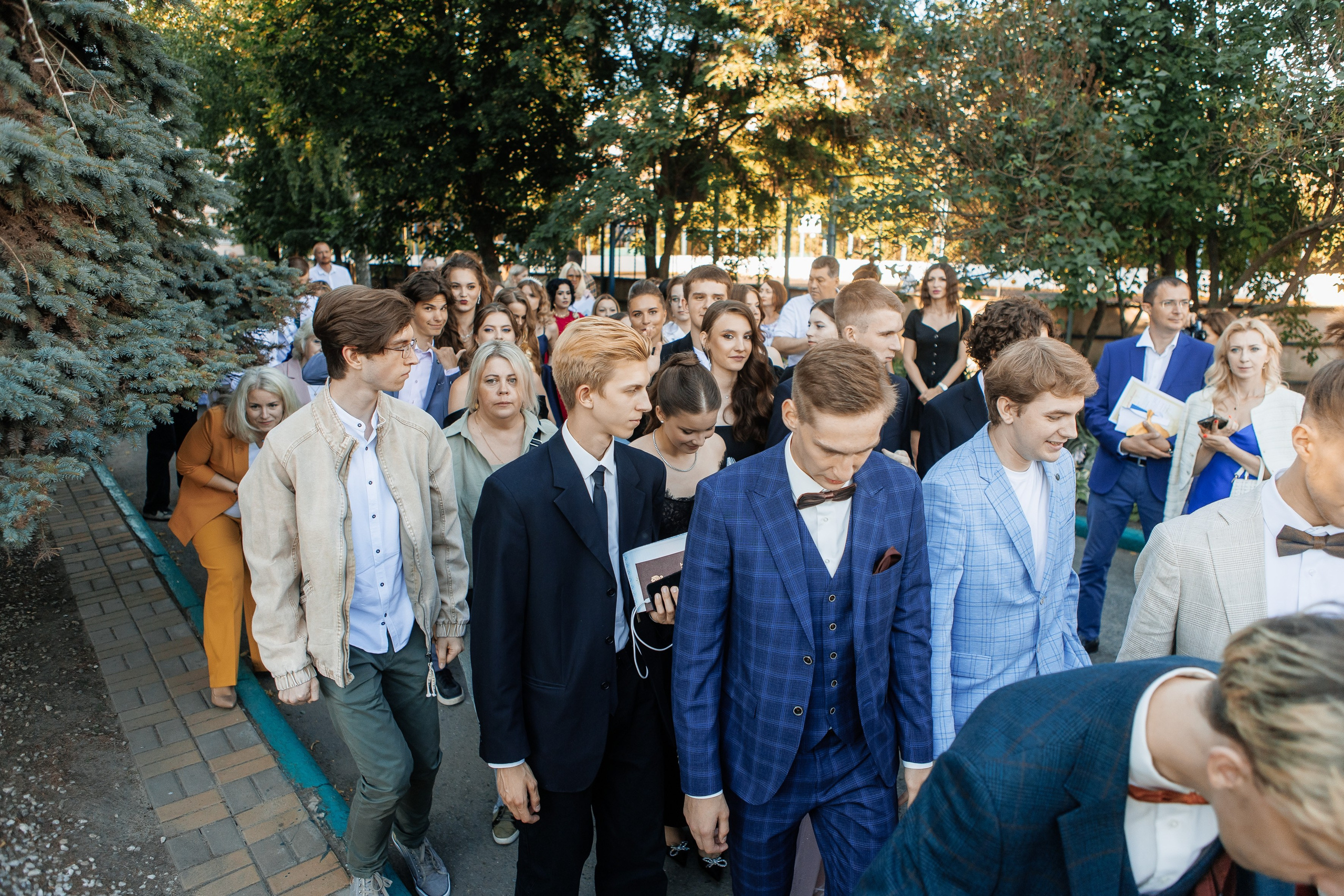 Выпускной Гимназия 12 2024 г. Свадебный и портретный Фотограф в Липецке Дмитрий Котюков