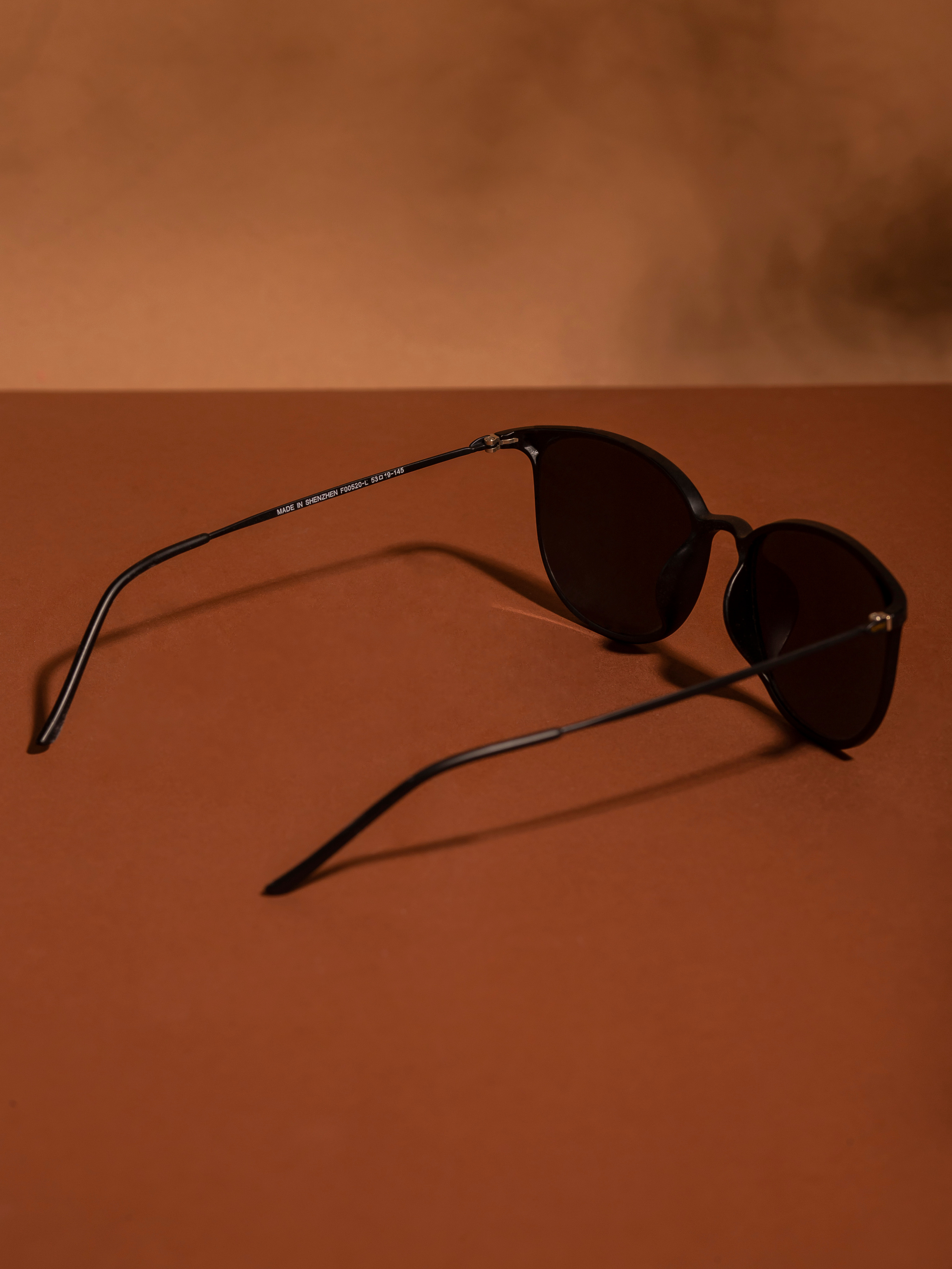 Солнечные очки. Предметный фотограф для маркетплейсов в Кемерово Ольга Воловяшко