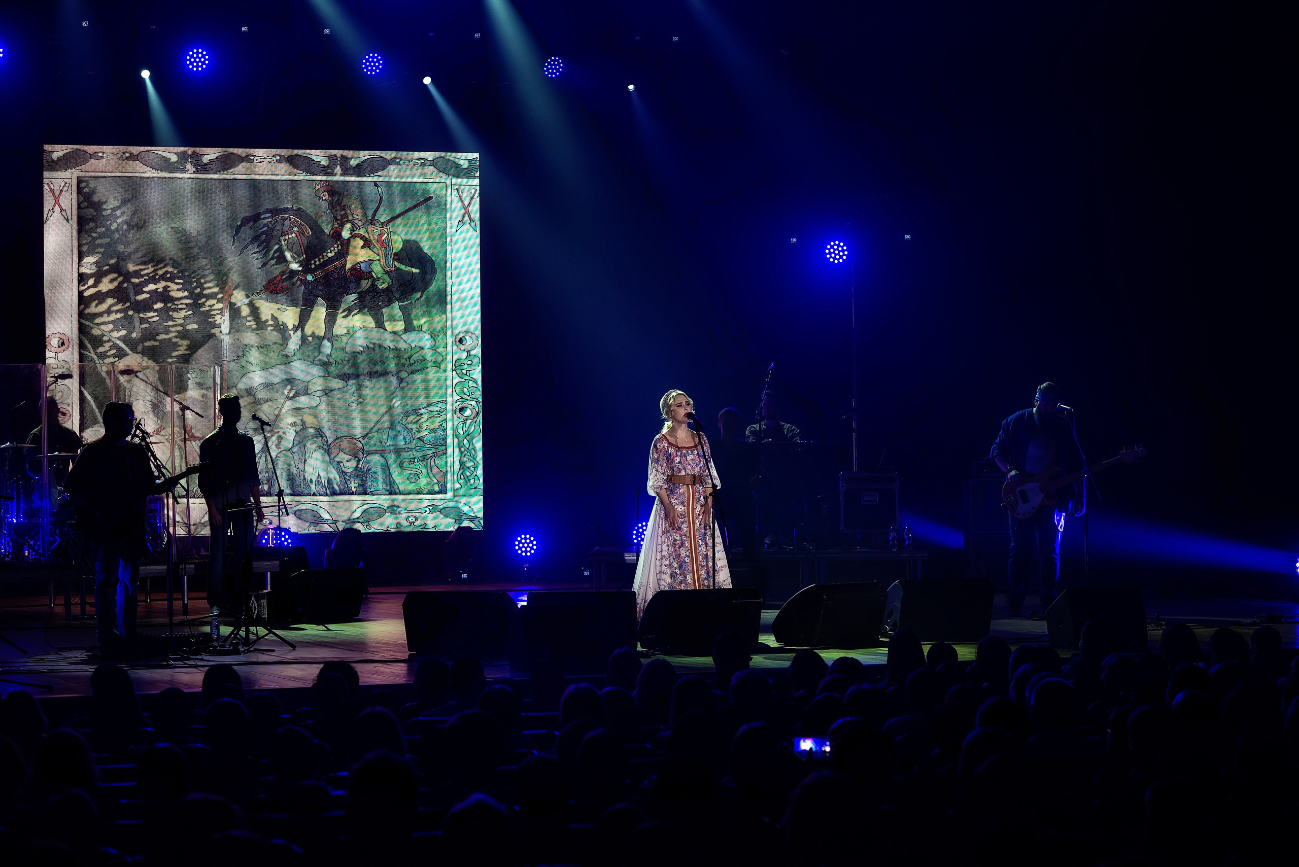 Концерт Пелагеи. Школьный, фэшн фотограф в Тюмени и в России Ирина Королева