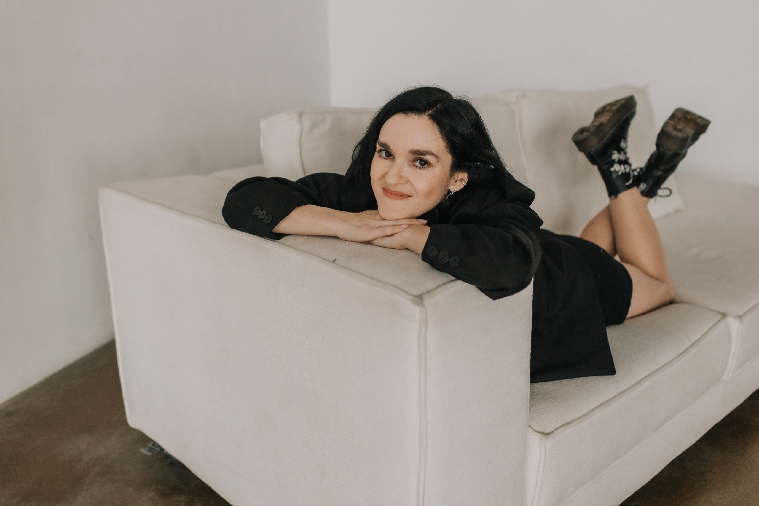 Студия FOTONIKA ЗАЛ ЦЕХ 430. Фотограф Софья Васильковская