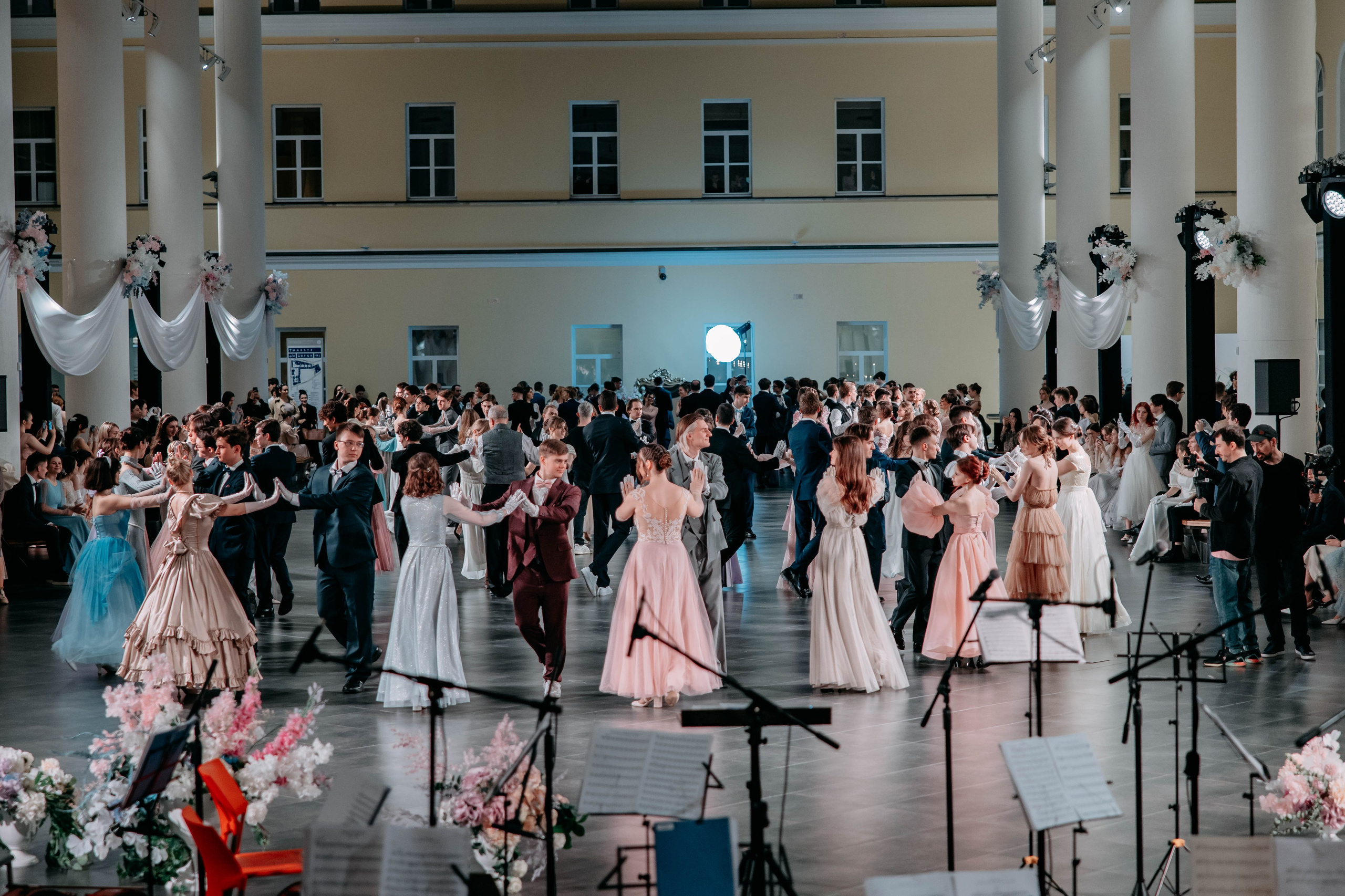 Бал студентов ВШЭ. Фото и видео съемка. Андрей Ионов