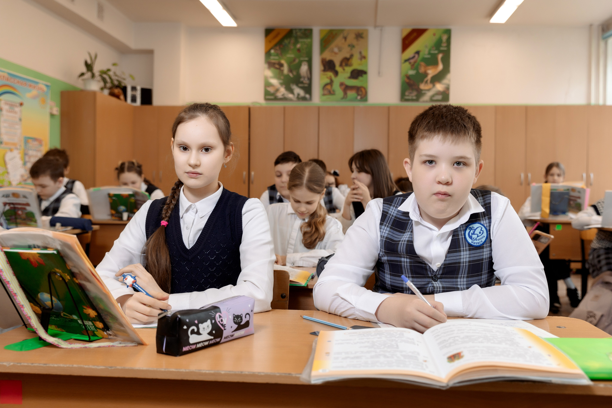 Школа 54 4А кл (2023-24) 2 часовая фотосессия в школе. Свадебный и Семейный фотограф г. Ижевск Гульназ Солдатова. Гульназ фото