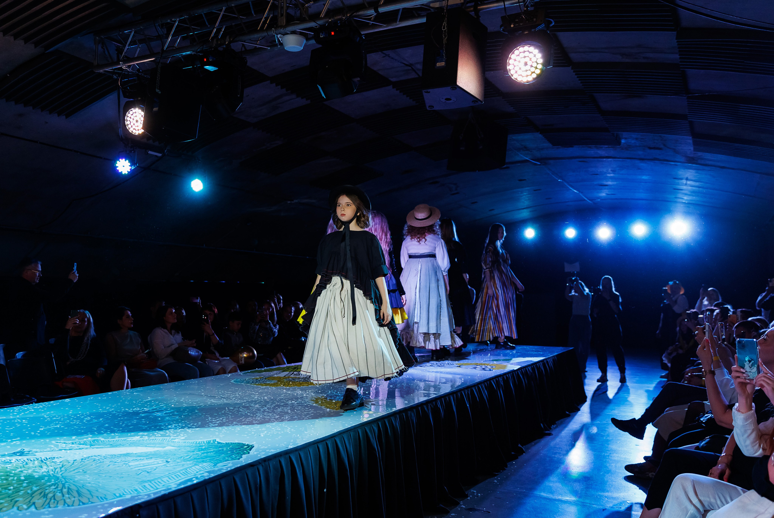 Показ Надежды Шибиной от журнала «Жираf». Фотограф Новосибирск — Наталья Гресь