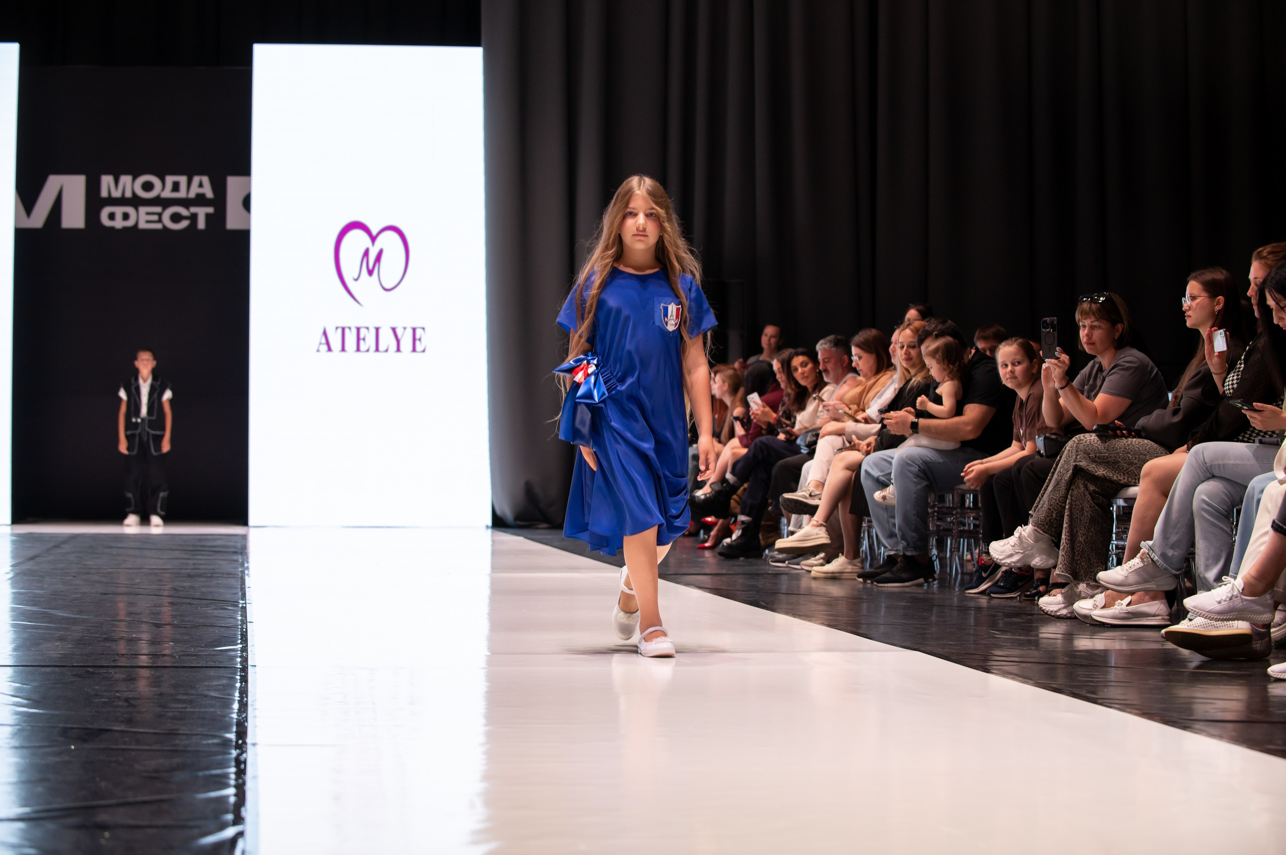 Модные показы. Семейный и детский фотограф в Краснодаре Ольга Осинцева