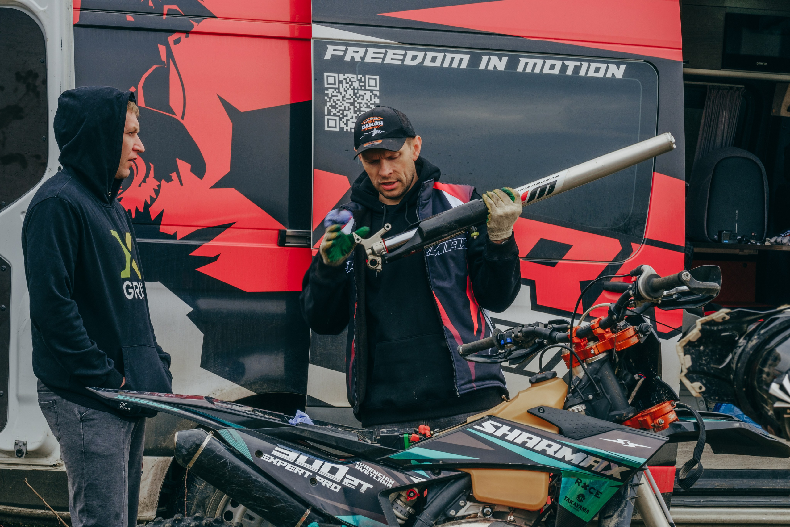 Эндуро Фест от Shamax Motors (Краснодар). Свадебный фотограф Денис Ожигин в Краснодаре и крае. Эмоциональная и стильная съемка вашего дня