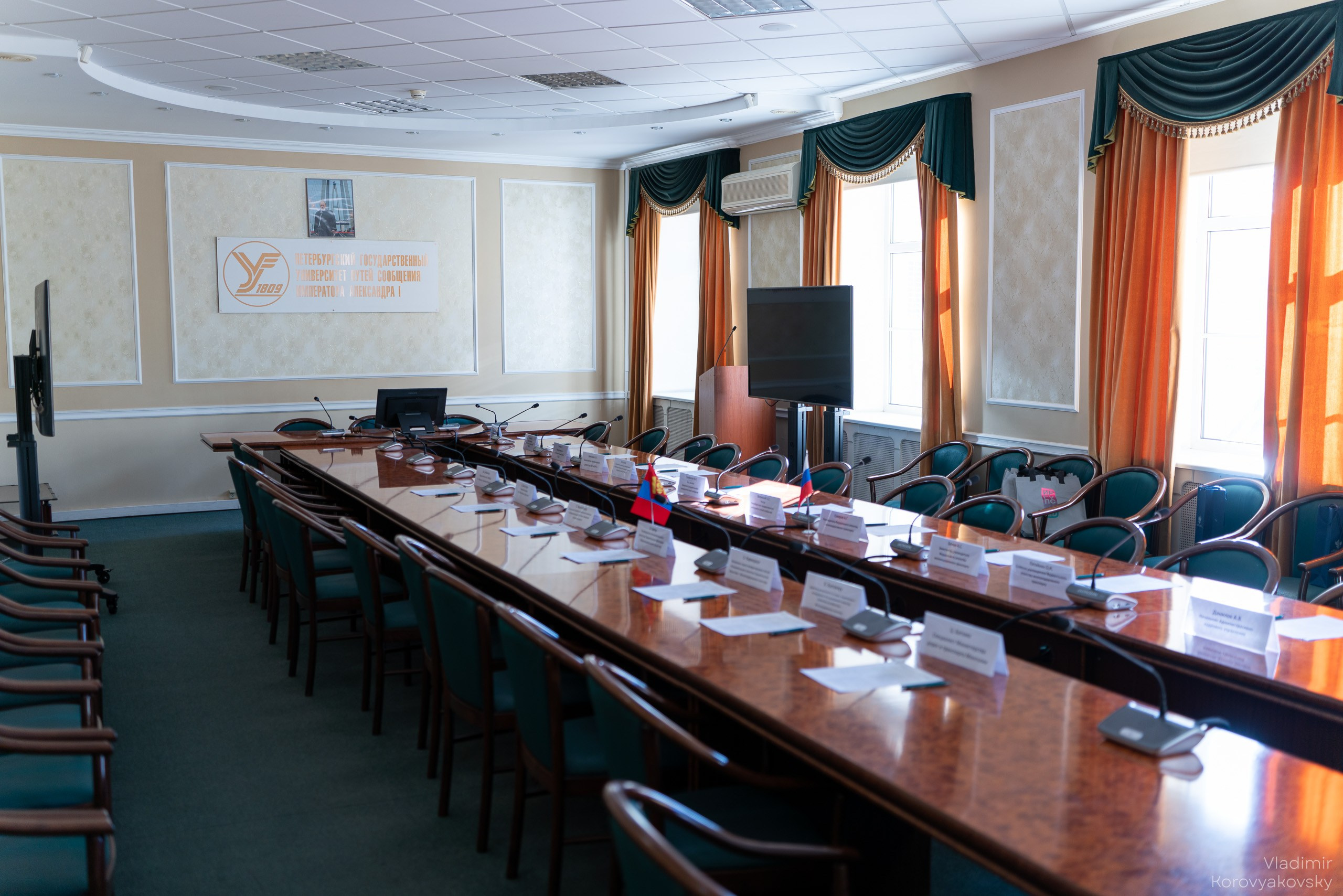 Совещание руководства ПГУПС с Делегациями Исполнительного агентства Правительства Монголии и делегацией АО «УБЖД». Фотограф Владимир Коровяковский