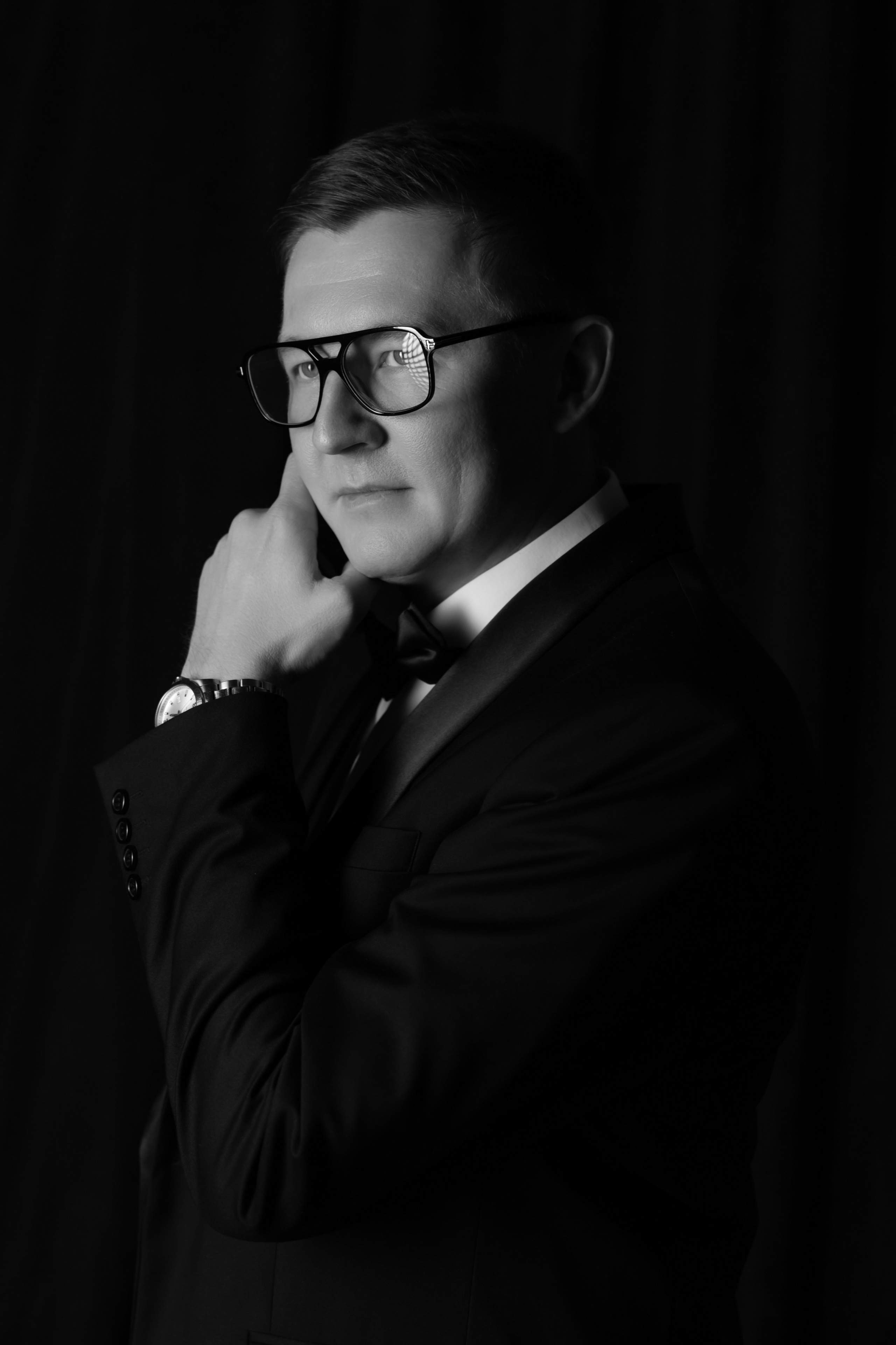 Сергей Чернаков. Фотограф свадебный, репортажный, индивидуальный, фото для маркетплейсов, брендов, автосалонов