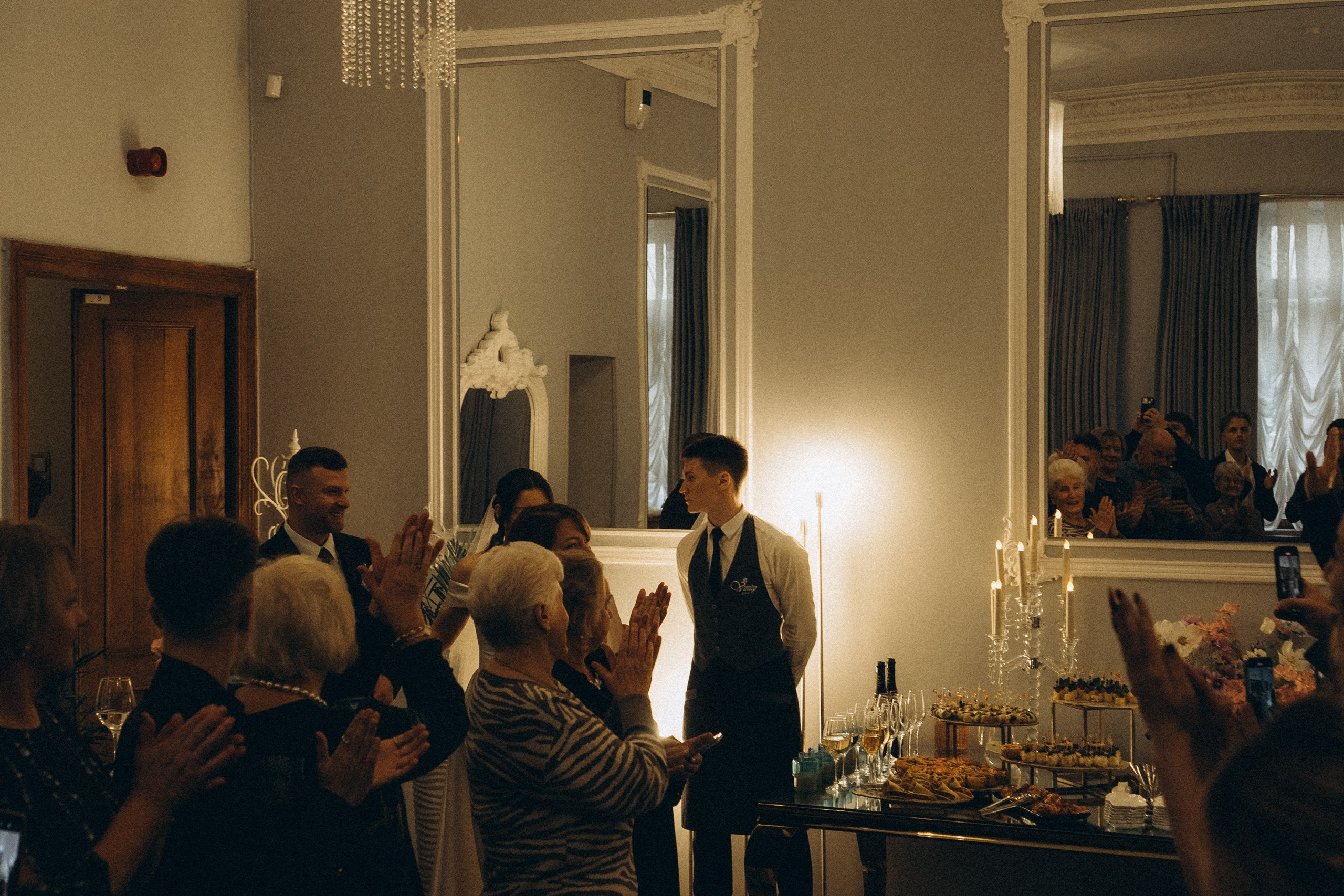 СЬЕМКА РЕПОРТАЖ В ЗАГСЕ (2 ДВОРЕЦ). Профессиональный фотограф, Санкт-Петербург — Виктория Богомолова