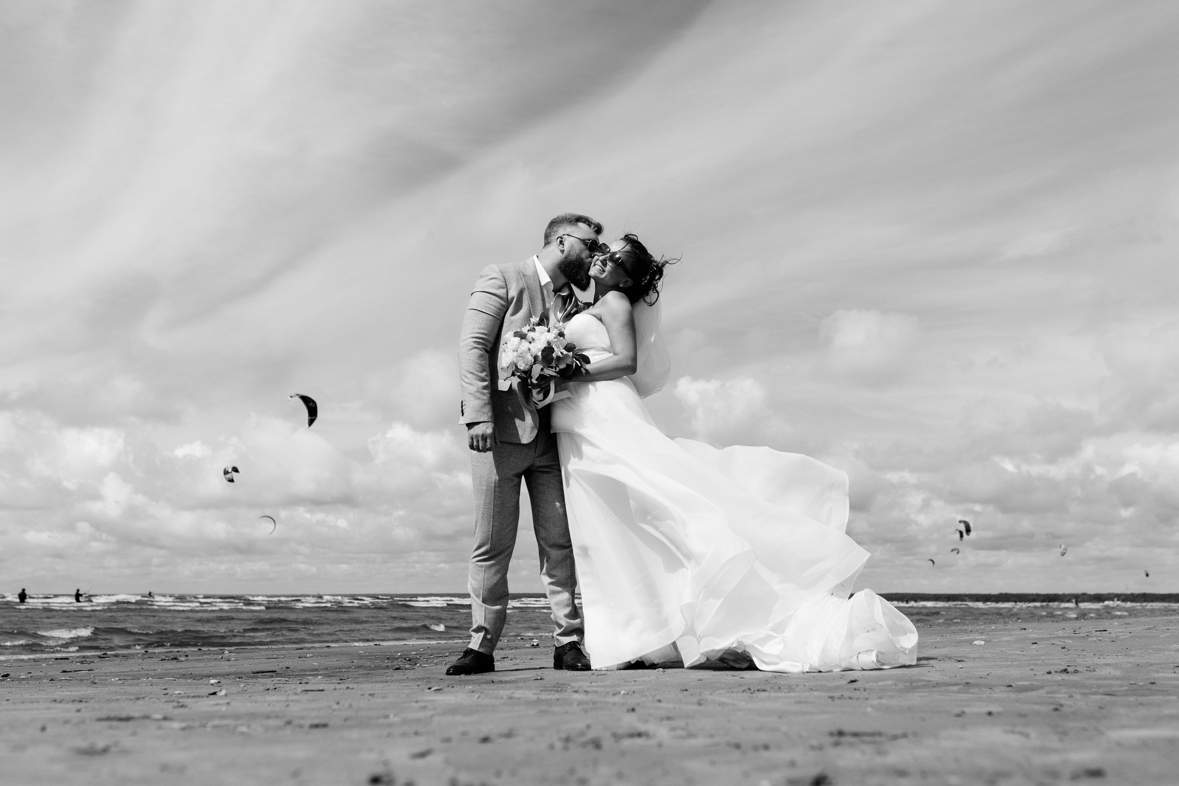 Свадебная фотосессия на финском заливе. Свадебный фотограф СПБ