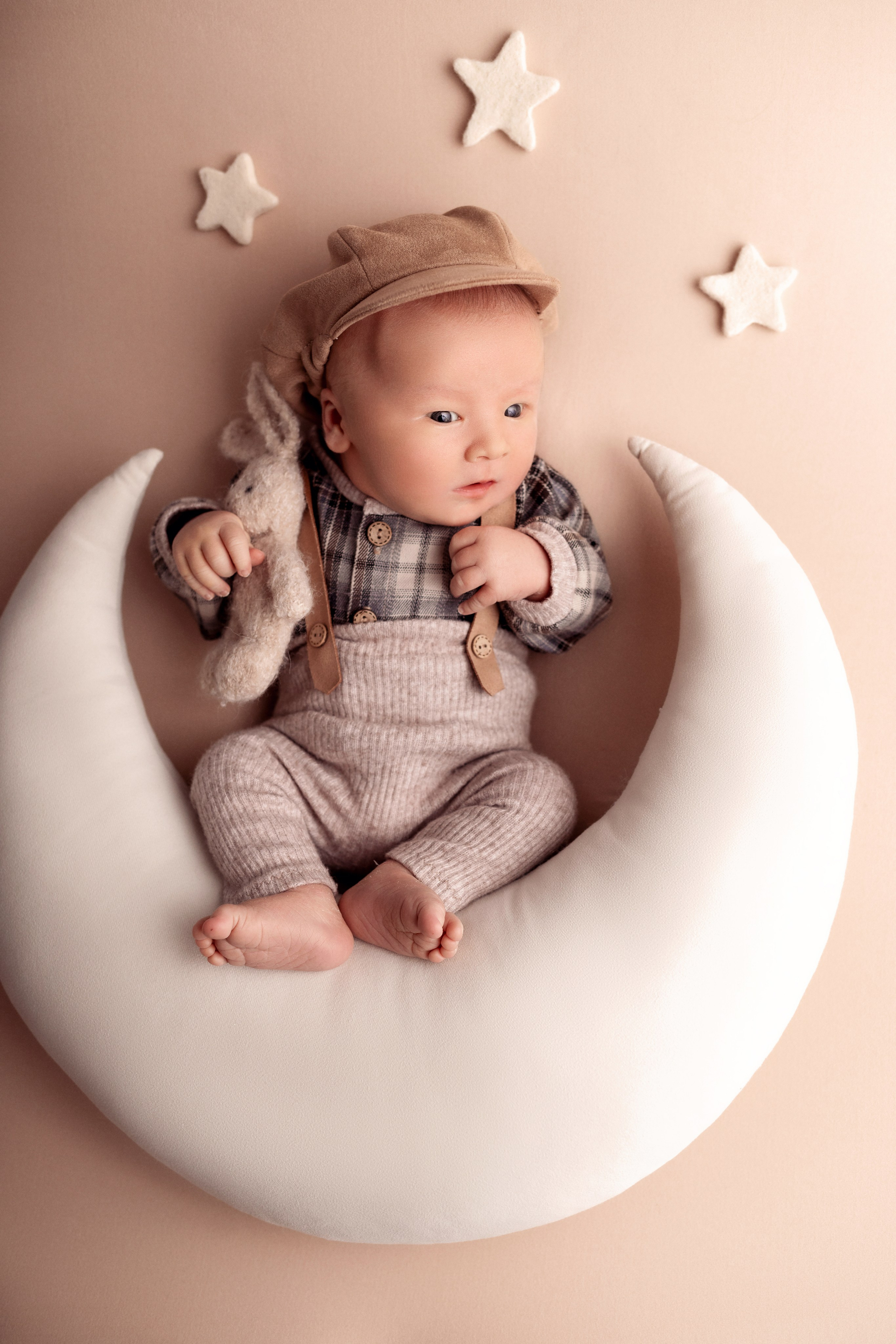 Классическая фотосессия малыша. Фотограф новорожденных малышей в Омске и Омской области Эльвира Камаева