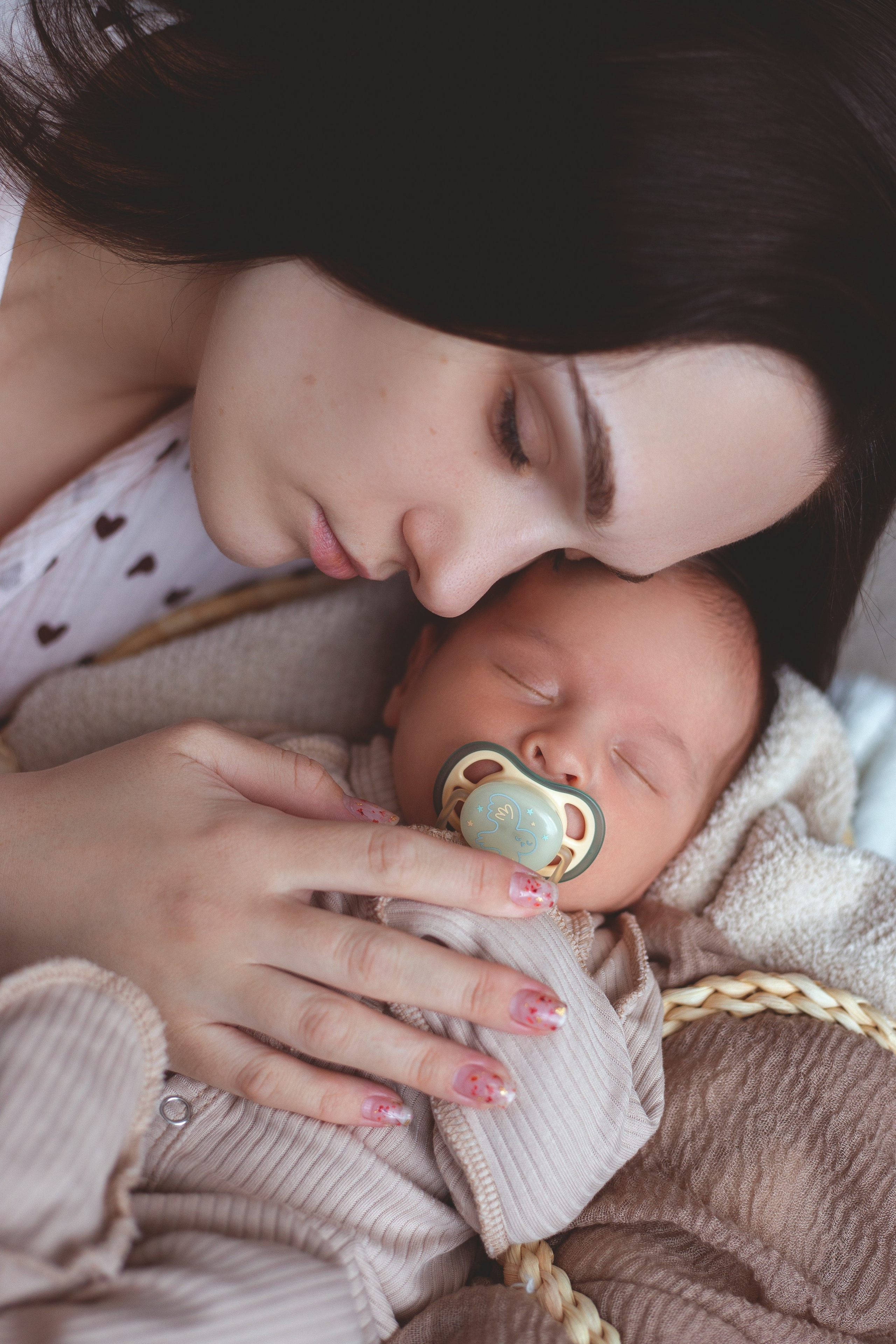 Newborn lifestyle. Фотограф беременных и новорождённых в Краснодаре