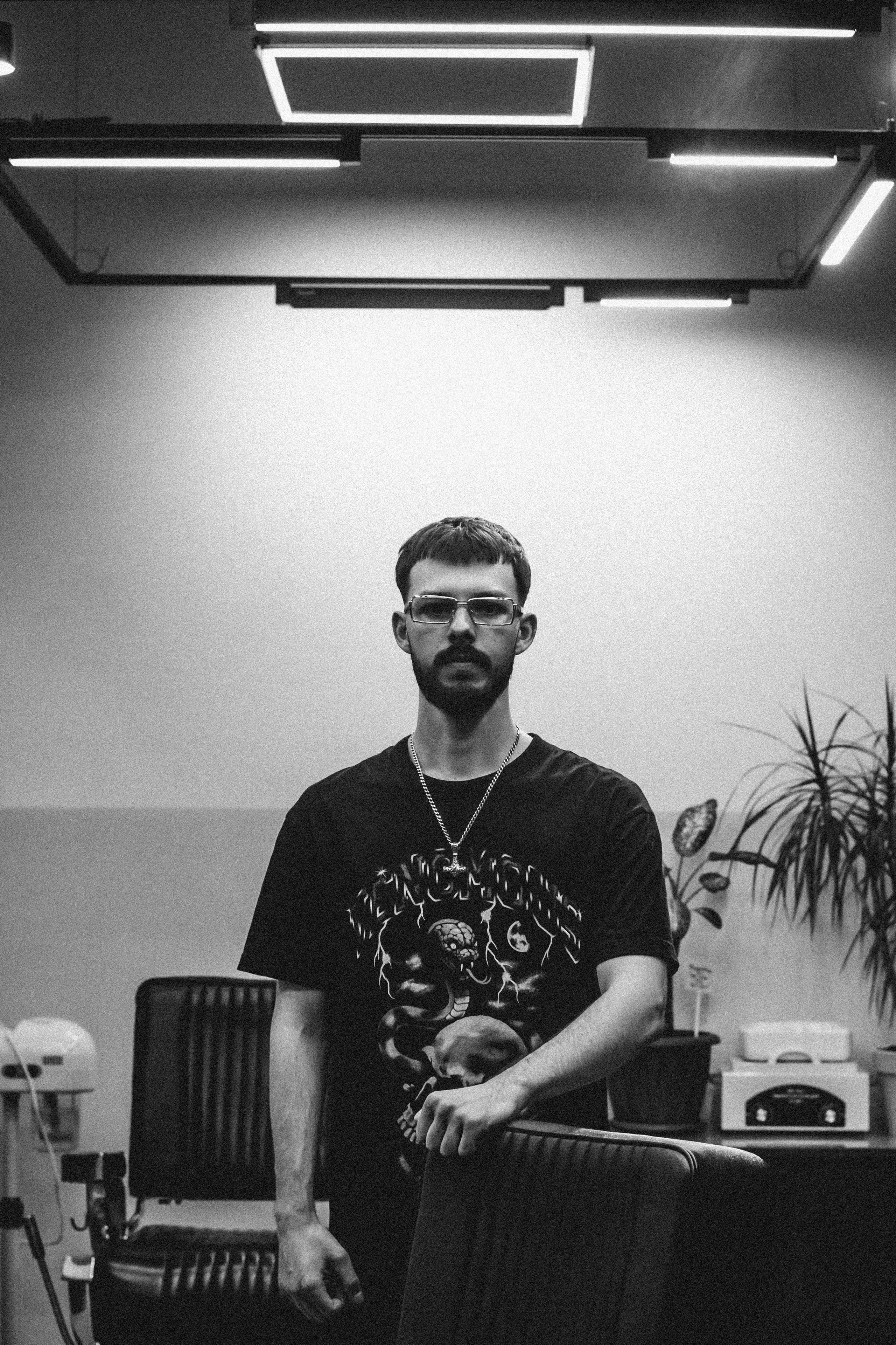 Контент-съемка барбершоп «mæsh». Коммерческий и Портретный Фотограф Симферополь Крым Максим Махо