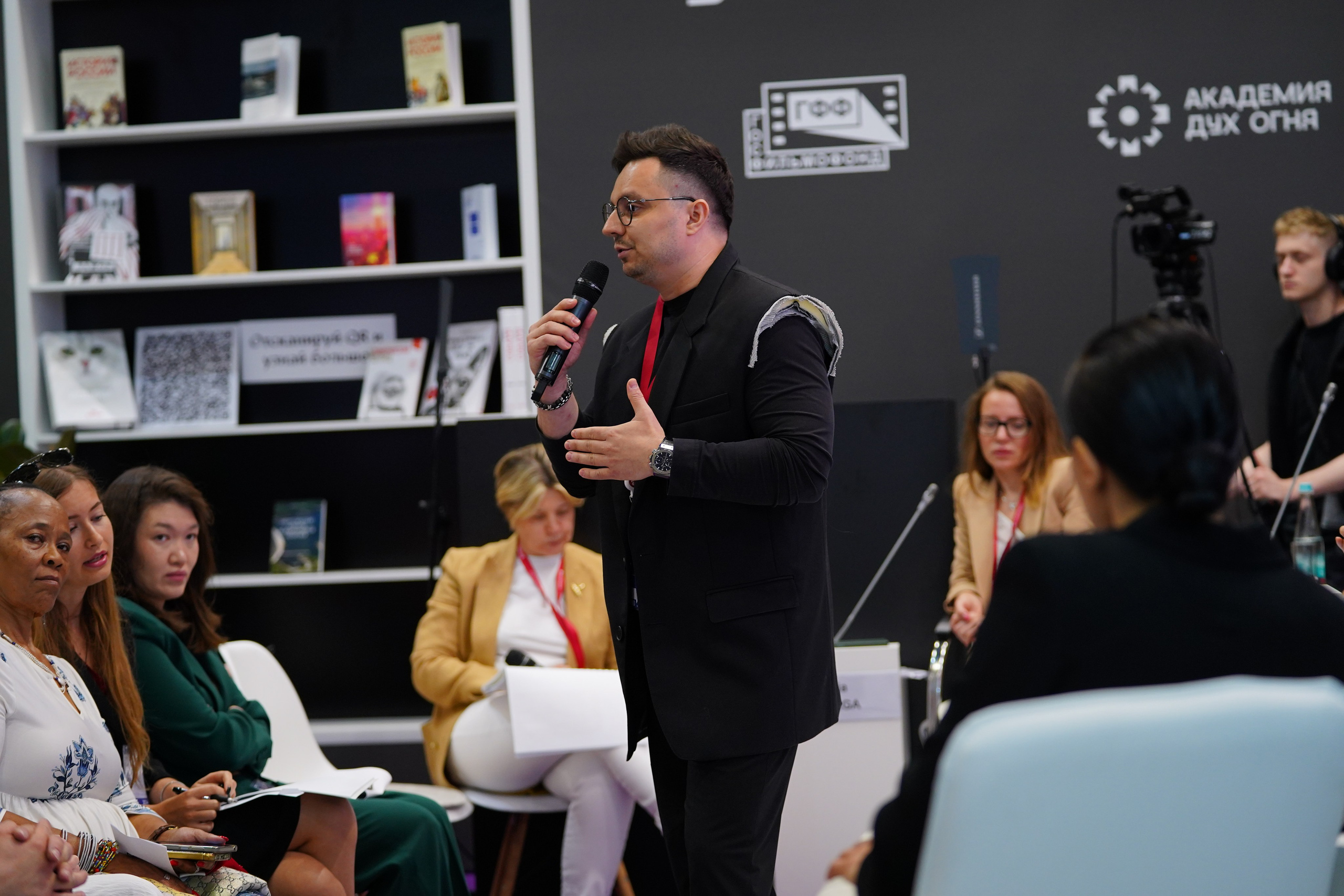 Фото и Видеосъемка ПМЭФ, Форумов, Конференций в СПб. Фото и Видеосъемка на ваше мероприятие. Александр Романов