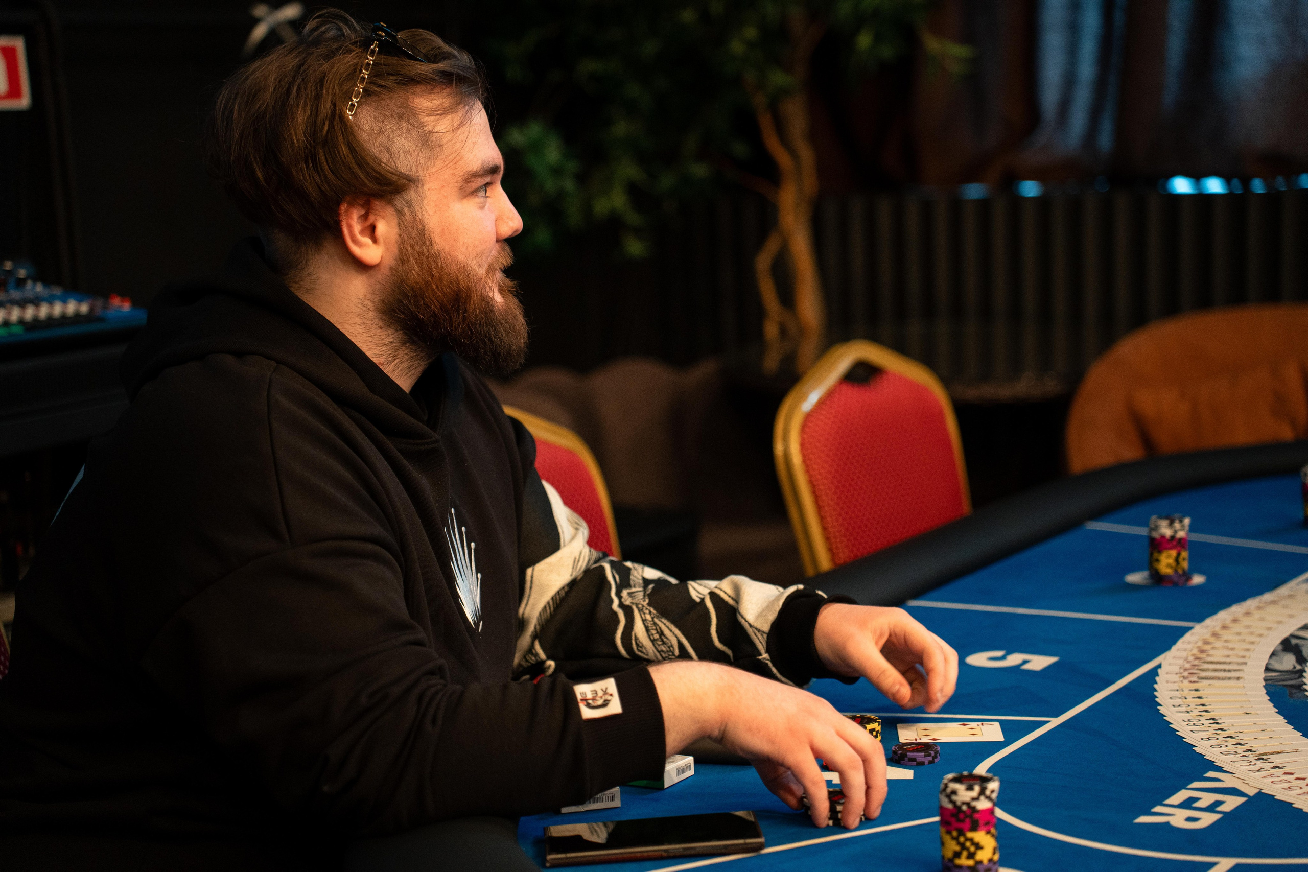 Joker Poker Club 01.03.2026. Коммерческий и художественный фотограф и видеограф в Москве Арсений Тургенев