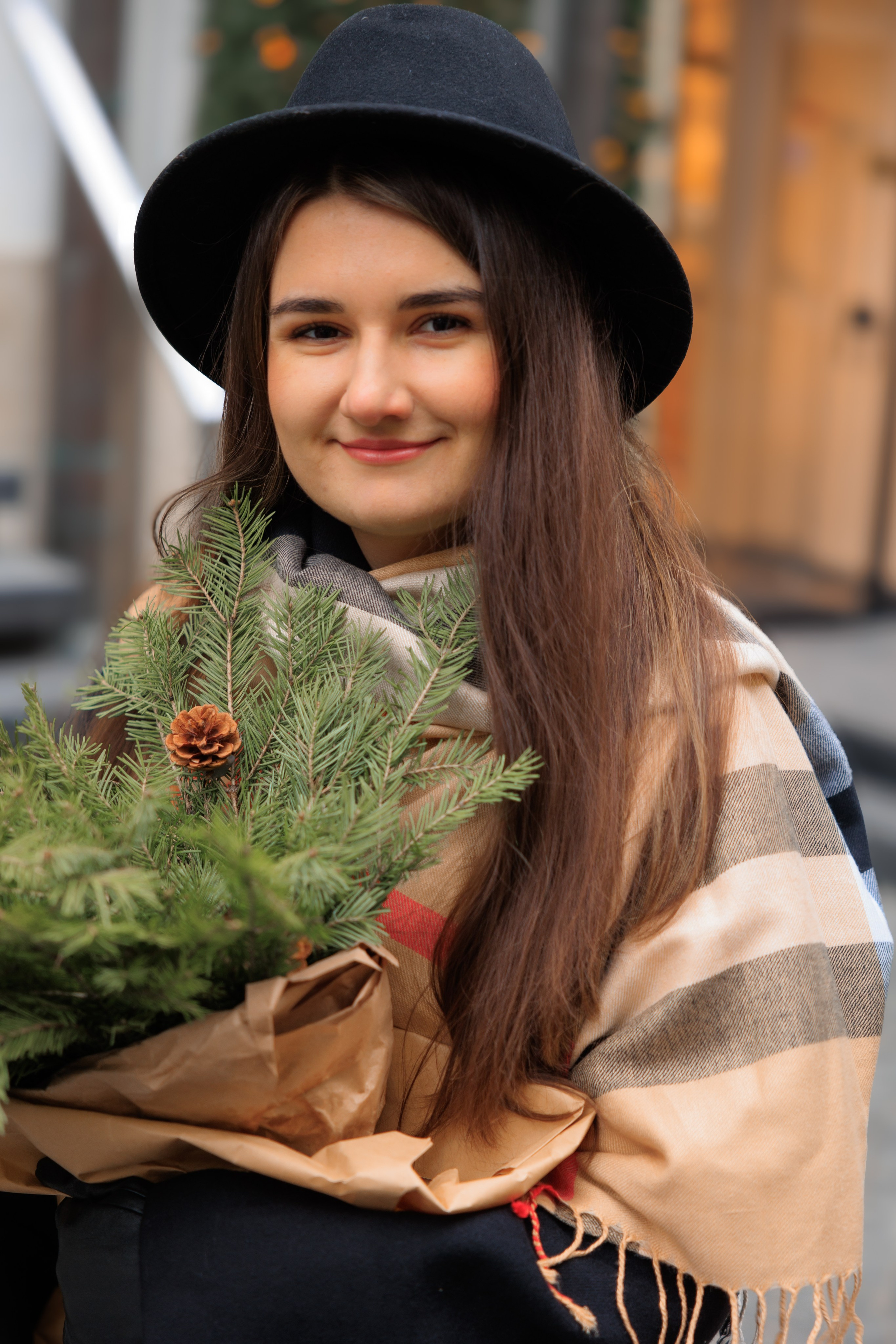 ДАША. Я фотограф из Москвы к Вашим услугам