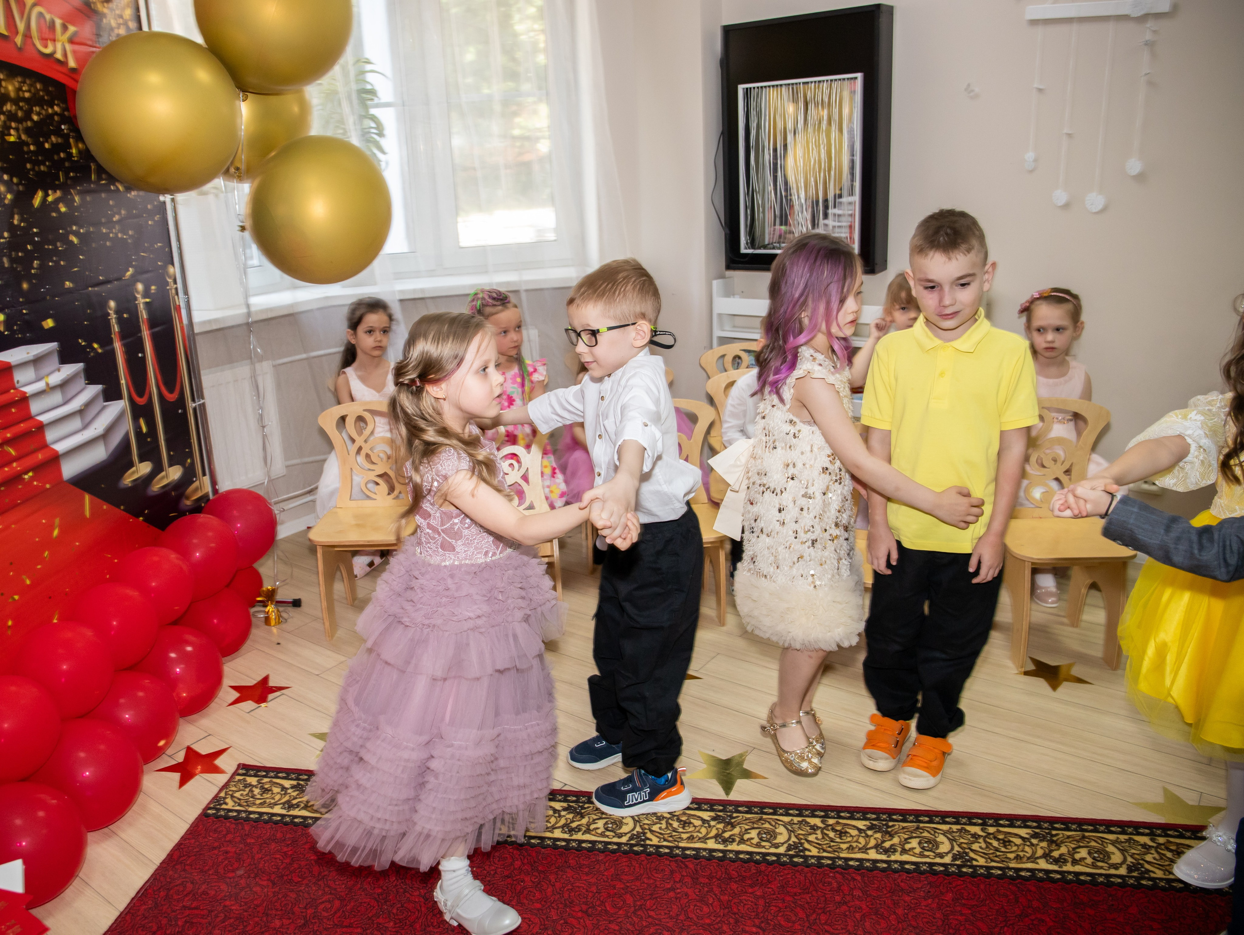 Утренник дет сад. Свадебный и семейный фотограф в Москве Мила Широких