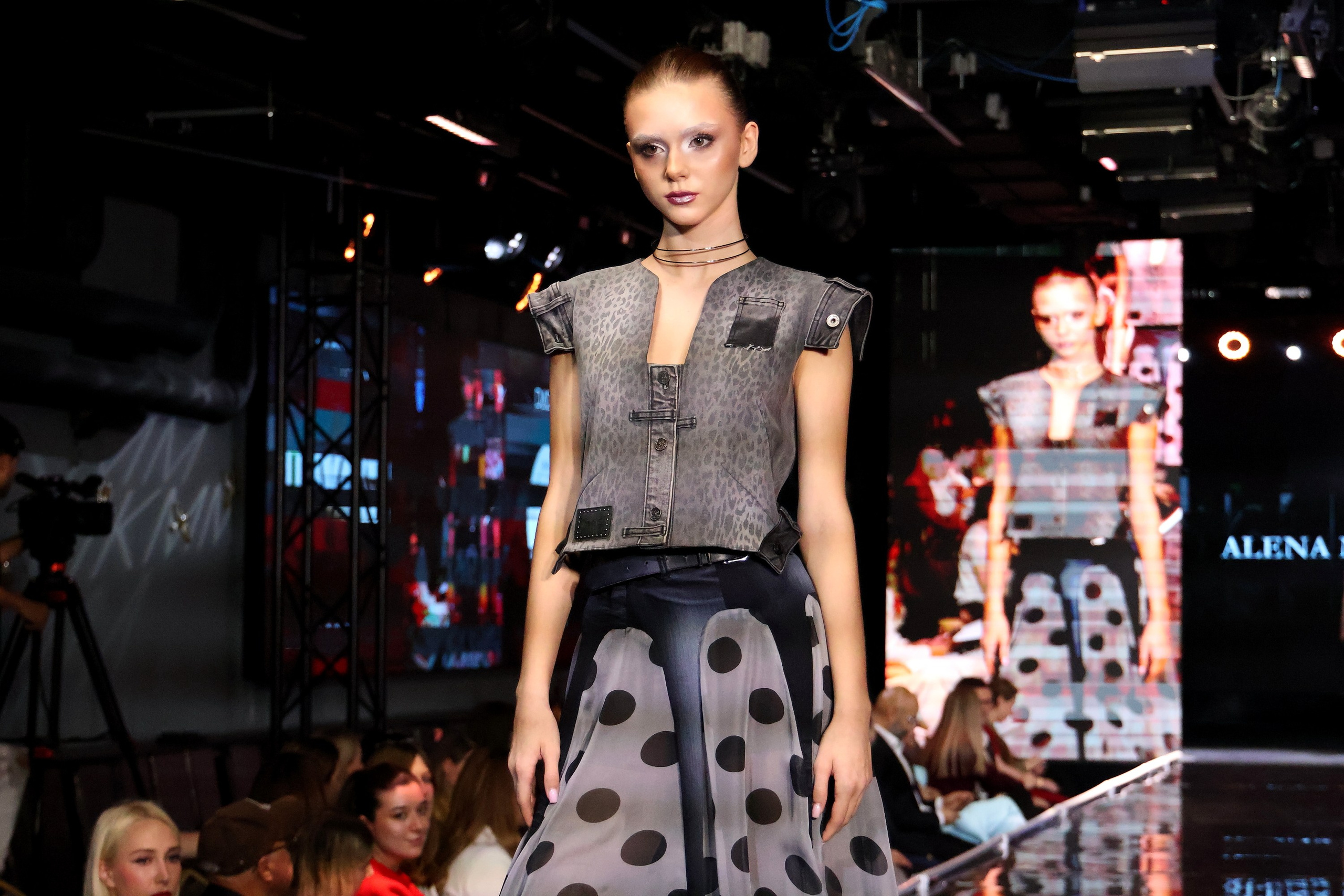 Показ МКММ на Якиманке 26. Спортивный и репортажный фотограф Ермакова Светлана