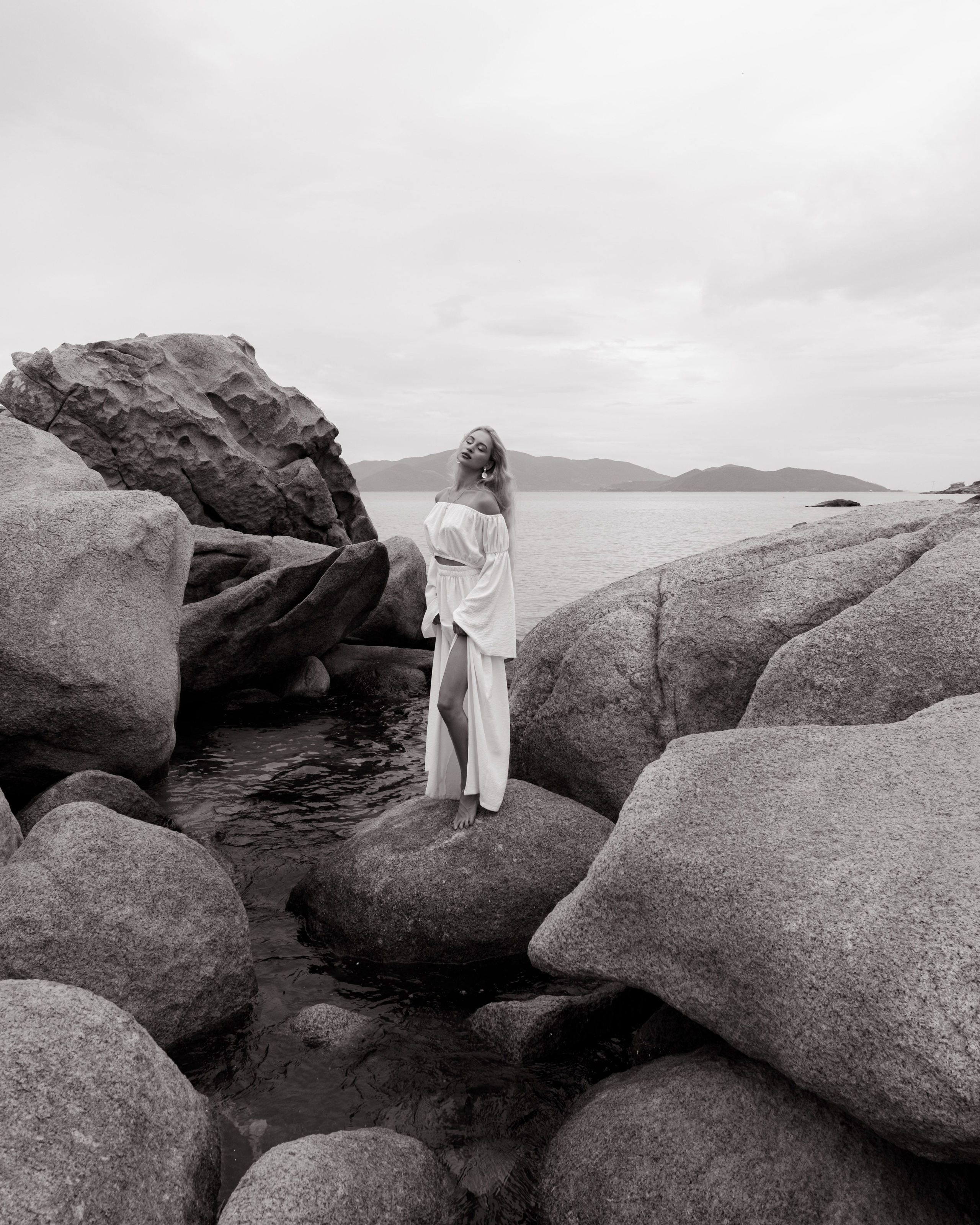 Location "Rock Garden". Portrait photographer Nha Trang | Julia Meshanina