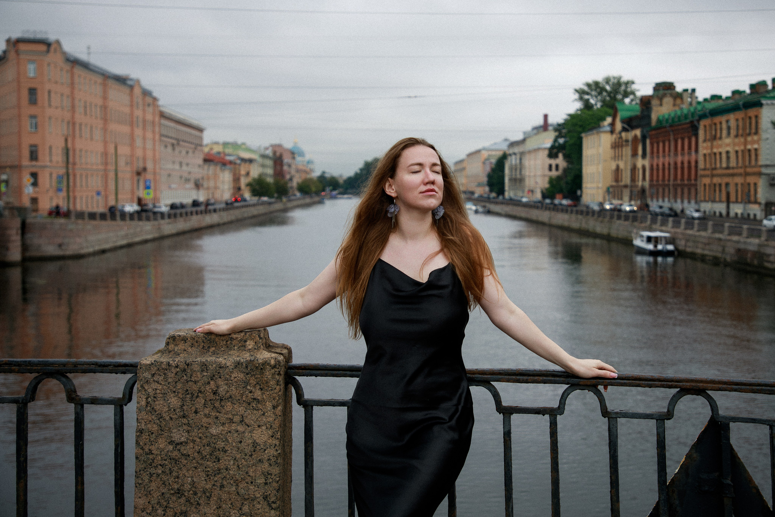 Прогулка у Старо-Калинкиного моста и Исаакия с Лидией. Фотограф в Санкт-Петербурге Таня Михайлова