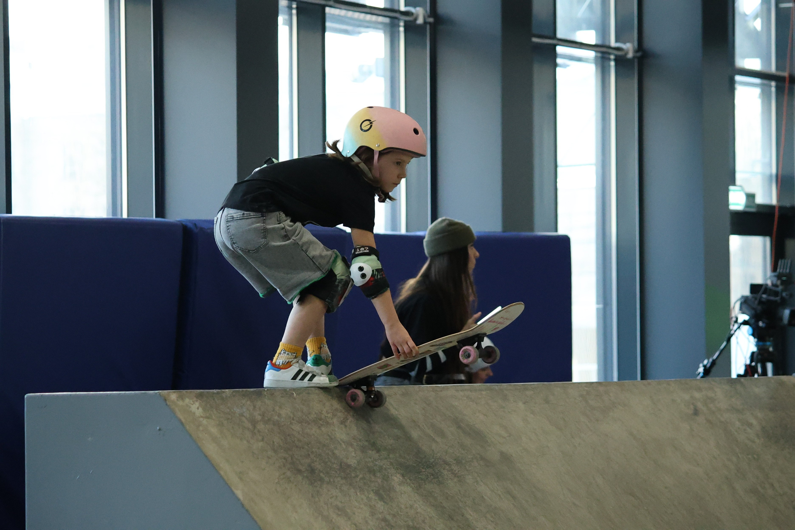 Чемпионар Москвы по скейтборду среди юниоров 22.02.2025. Репортажный фотограф, спортивный фотограф в Москве и области