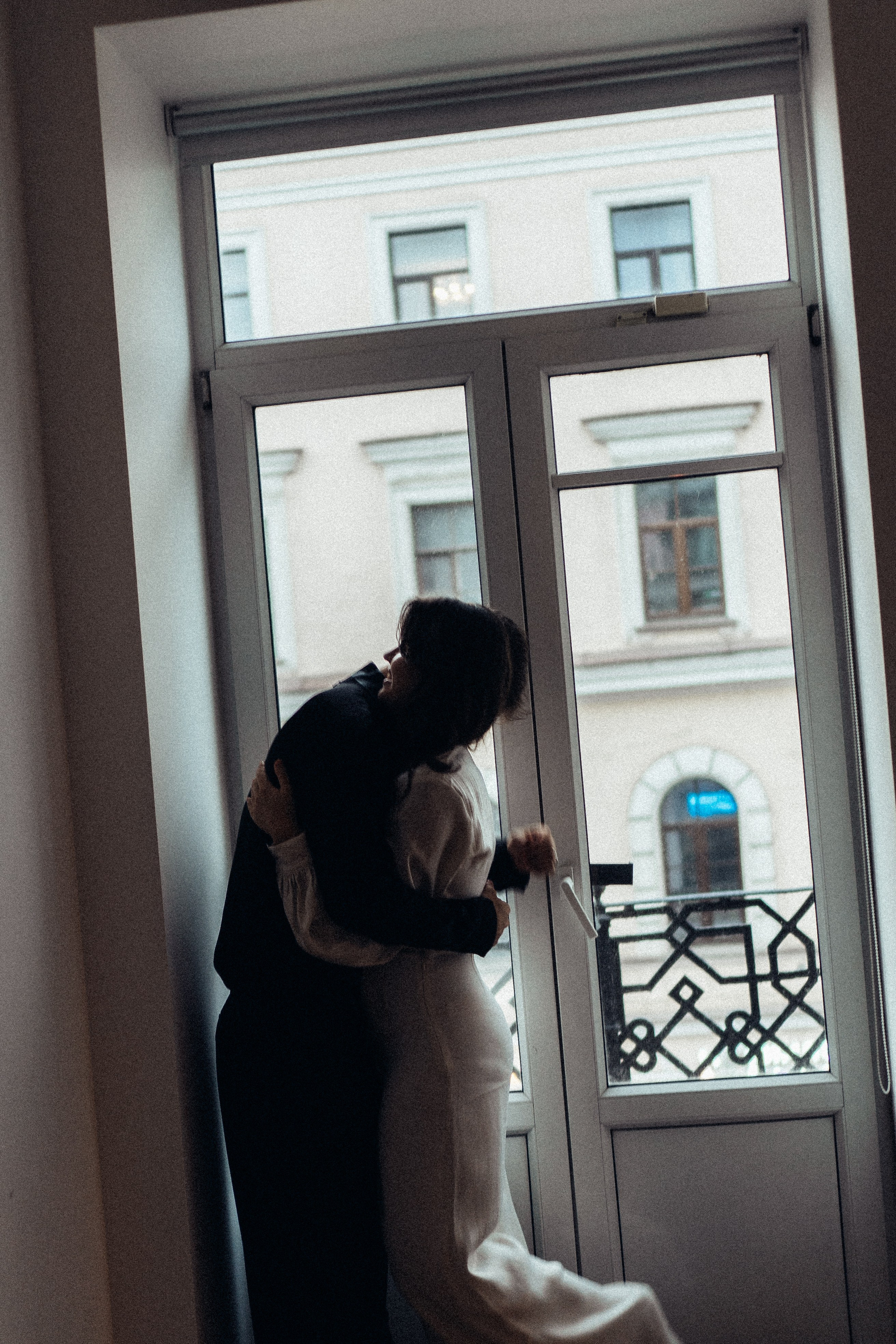 УТРО ЖЕНИХА И НЕВЕСТЫ В ПИТЕРСКОЙ КВАРТИРЕ И СЬЕМКА С СВАДЕБНЫХ ОБРАЗАХ. Профессиональный фотограф, Санкт-Петербург — Виктория Богомолова