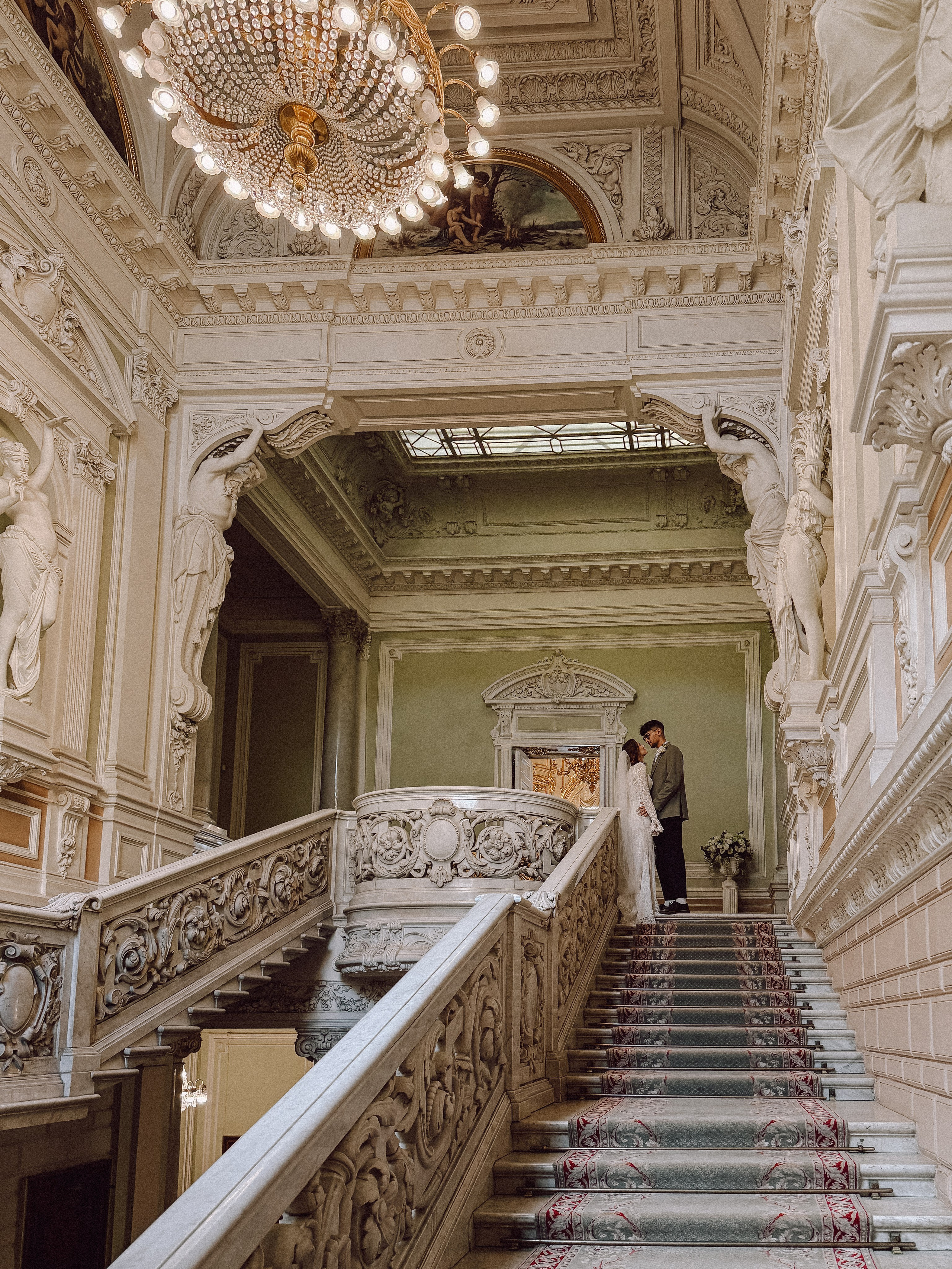 ФОТО НА ТЕЛЕФОН ВО ВРЕМЯ БРАКОСОЧЕТАНИЯ В ПЕРВОМ ДВОРЦЕ И ПРОГУЛКИ. Профессиональный фотограф, Санкт-Петербург — Виктория Богомолова