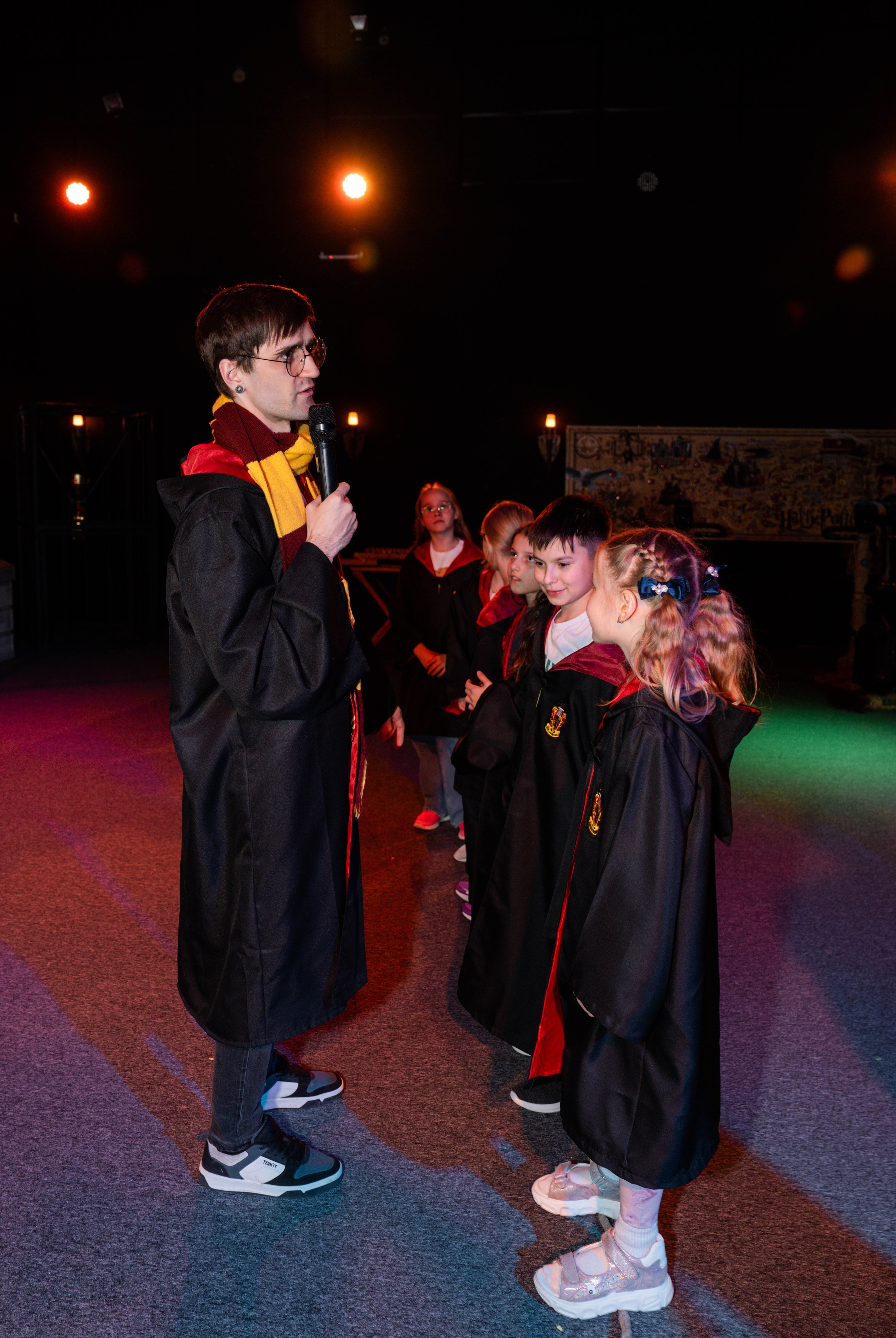 В гостях у Гарри Поттера. Крамер Юлиана детский и семейный фотограф