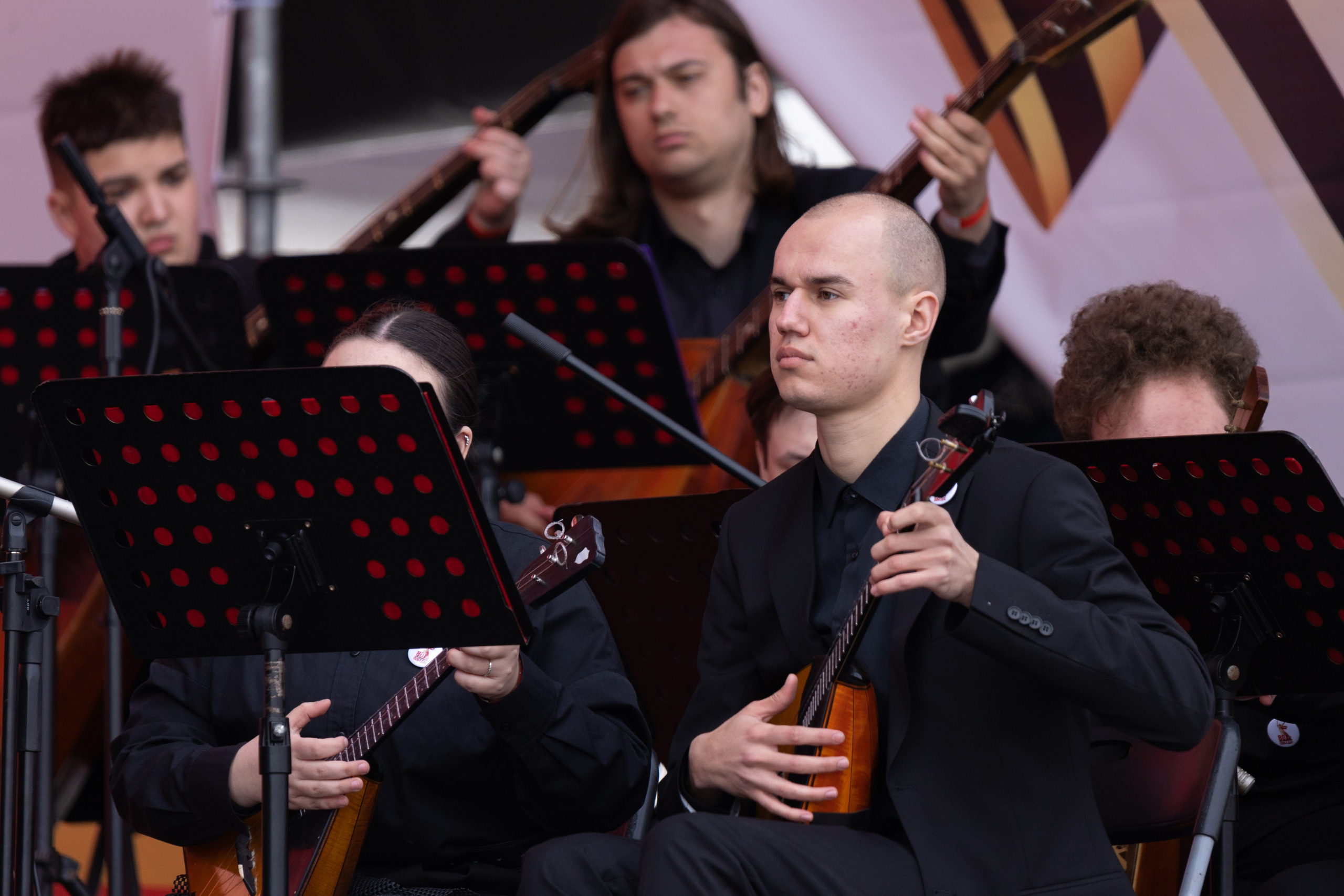 9 мая, выступления 2025 г. Олег Катакинов| Репортажный фотограф в городе у моря (Владивосток)