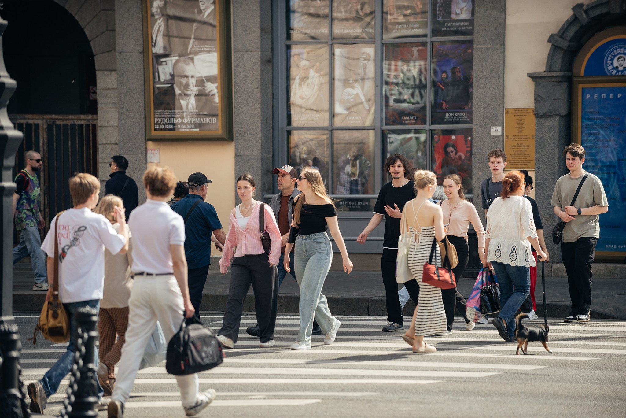 Уличная съёмка. Петроградка. Май 26. Репортажный фотограф в Санкт-Петербурге Анастасия Клёпова