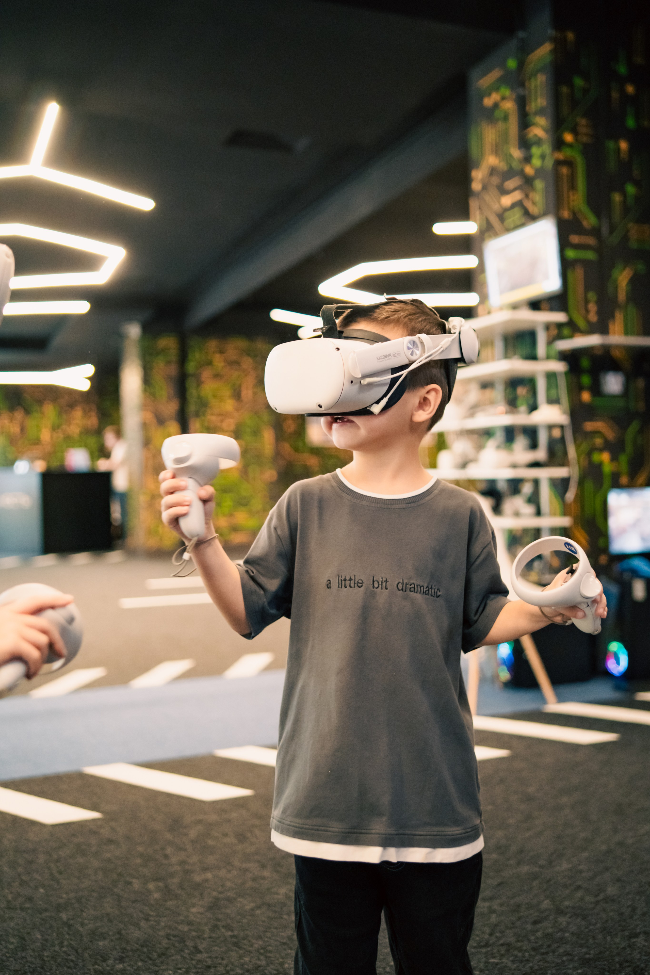 VR April-May. Felixtones