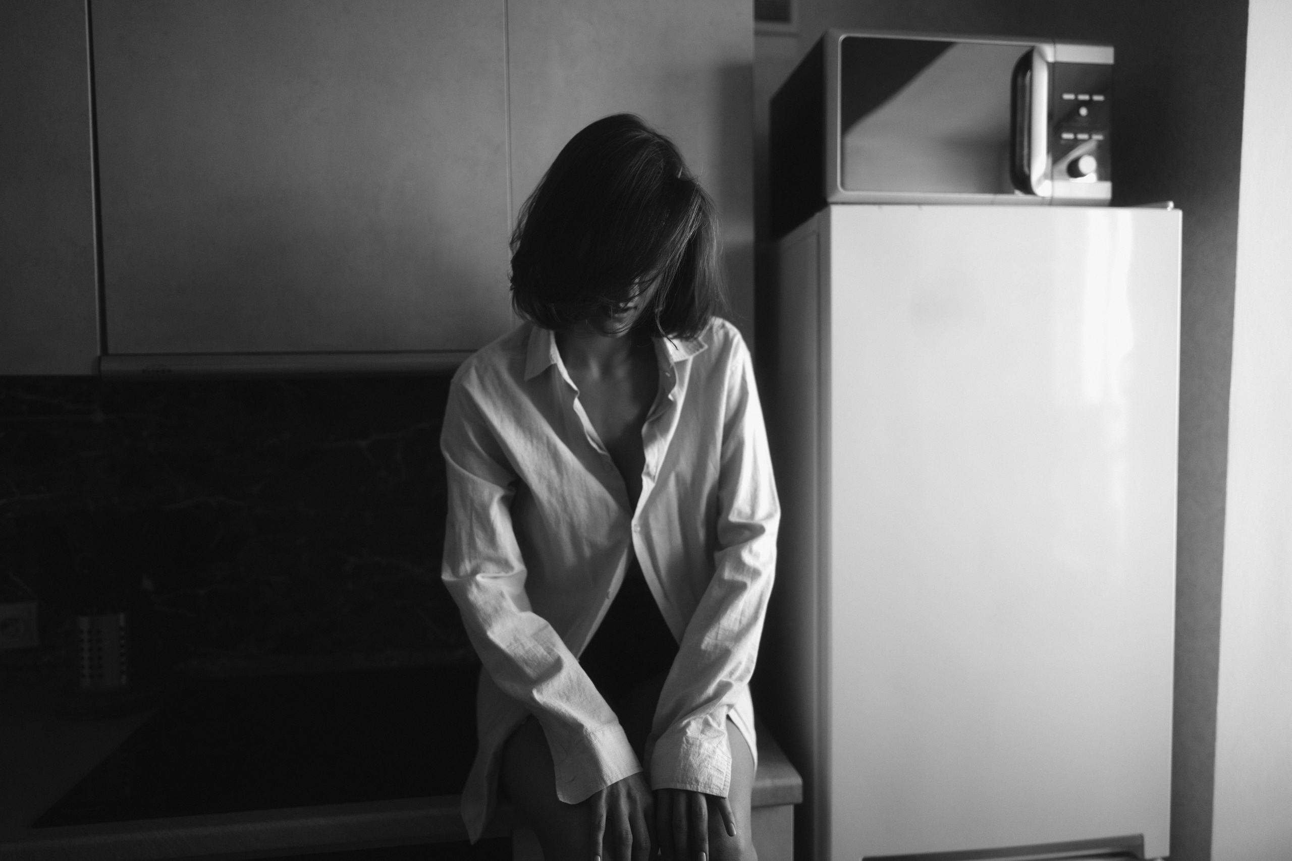 Home Photoshoot with Polina in Black and White — Anton Avanzato